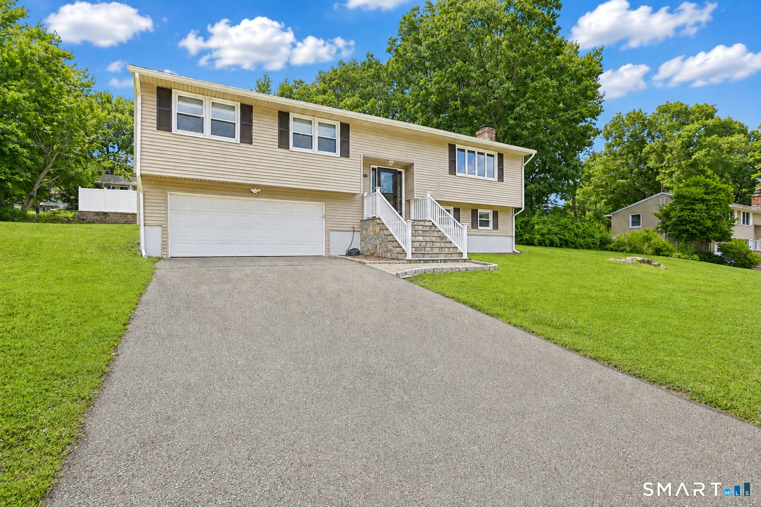 115 Inwood Drive photo 35