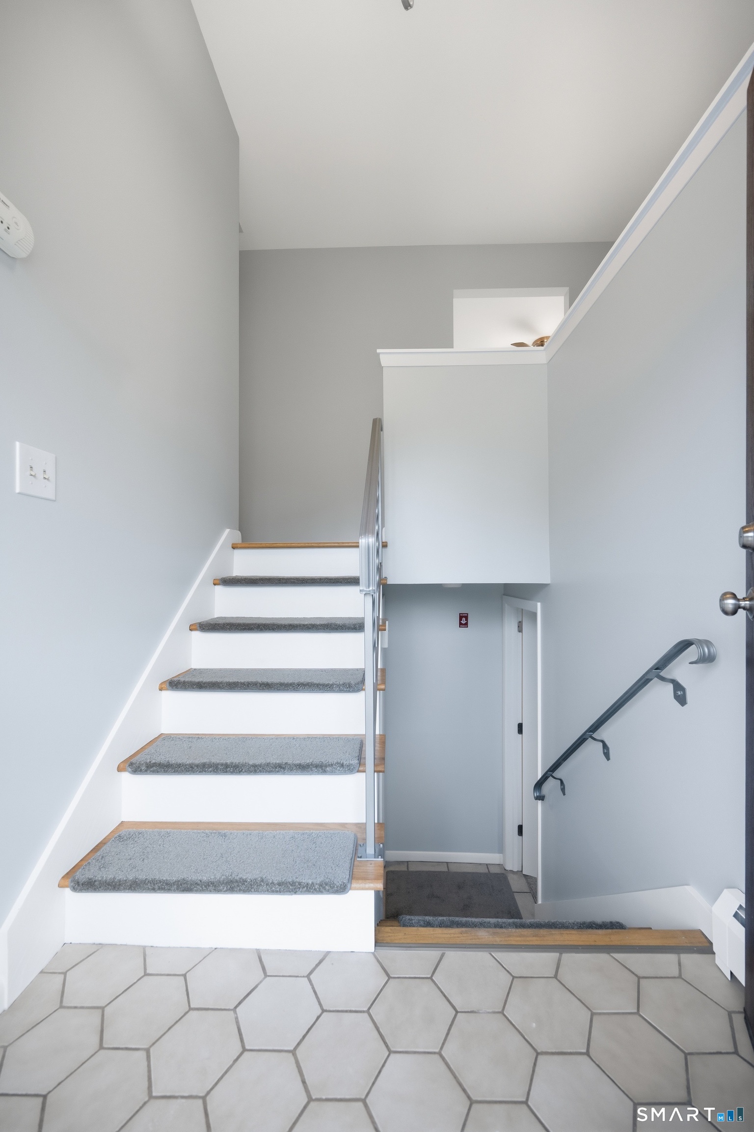 115 Inwood Drive photo 20