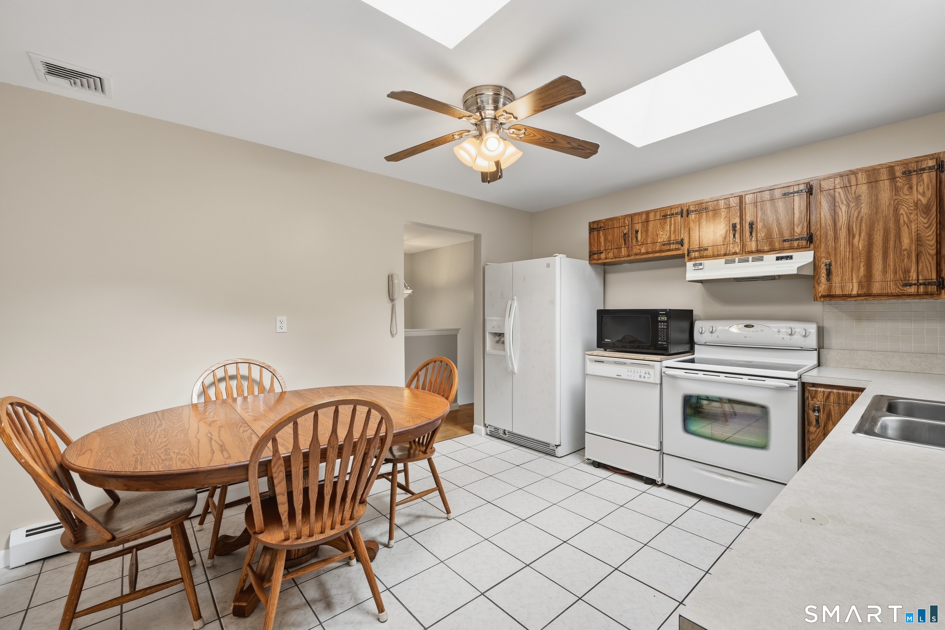 115 Inwood Drive photo 10