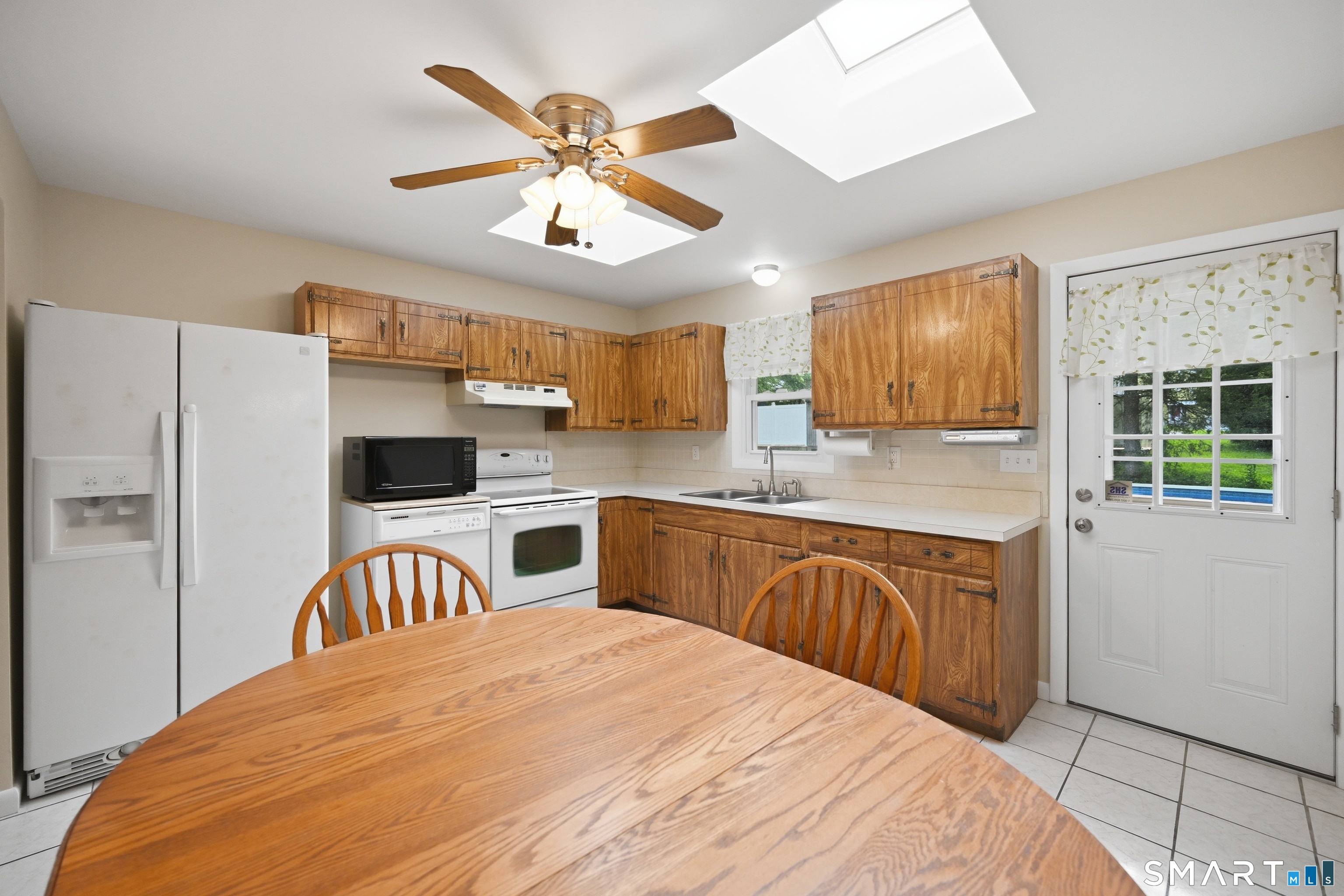 115 Inwood Drive photo 9