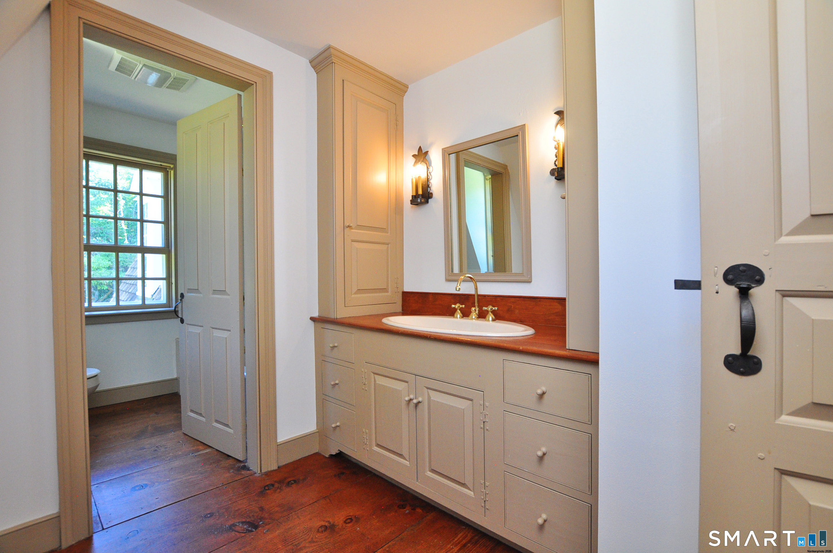 712 Spring Street photo 31