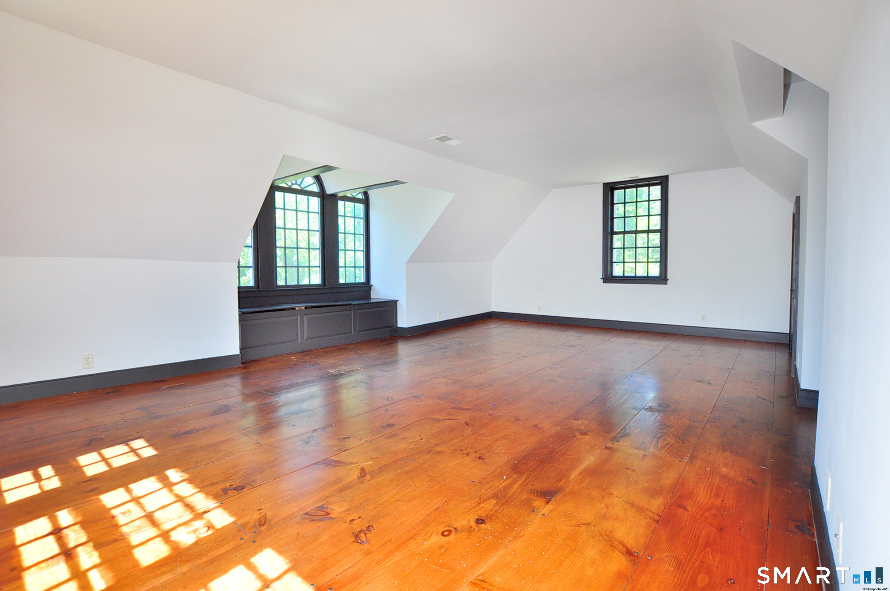 712 Spring Street photo 28