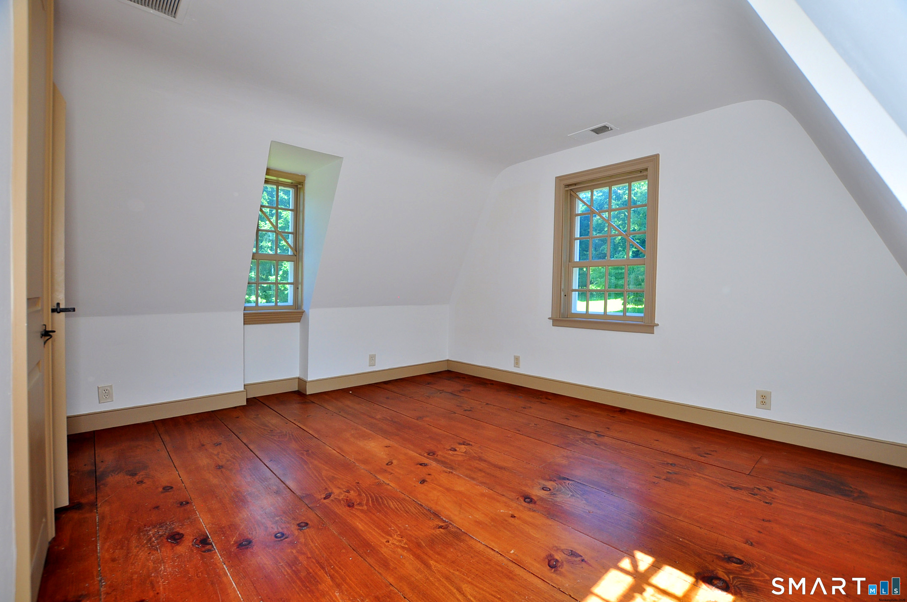 712 Spring Street photo 33