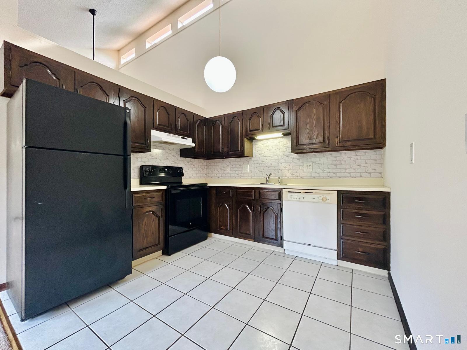 118 Osborne Street Unit #2B photo 5