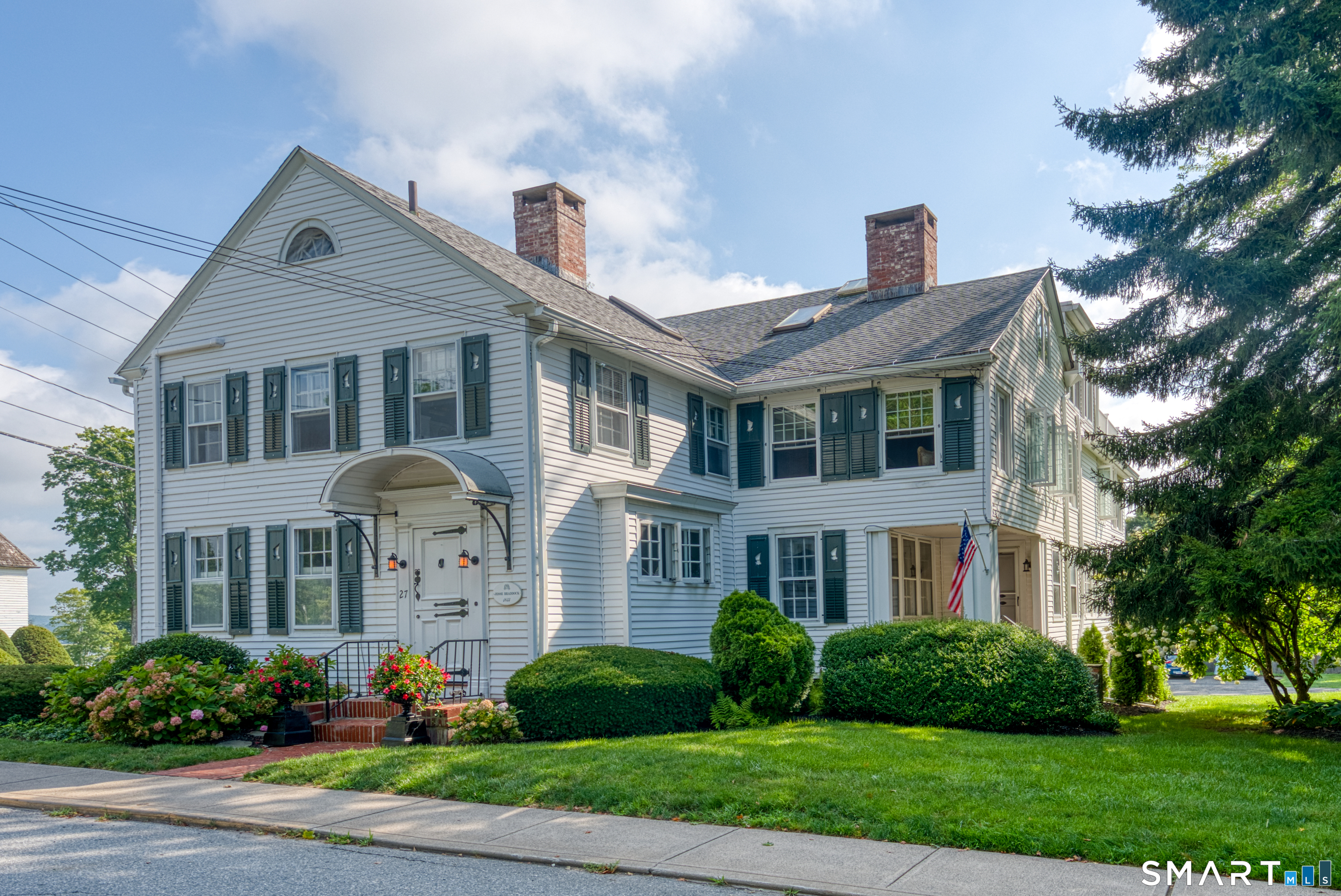 27 North Main Street Unit #8