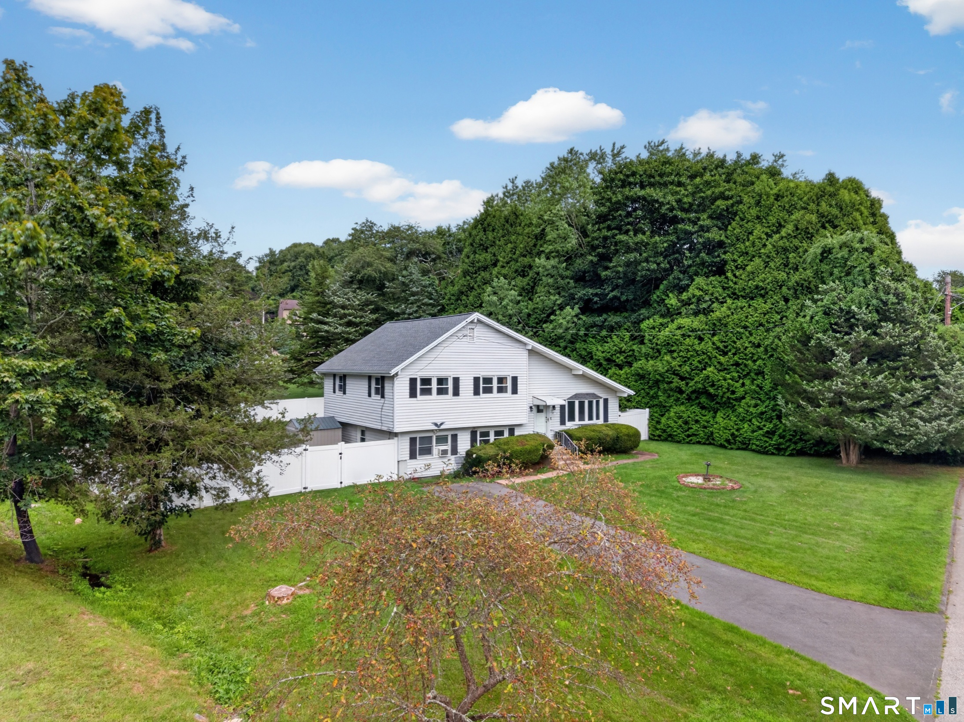 25 Lyman Hill Road photo 2