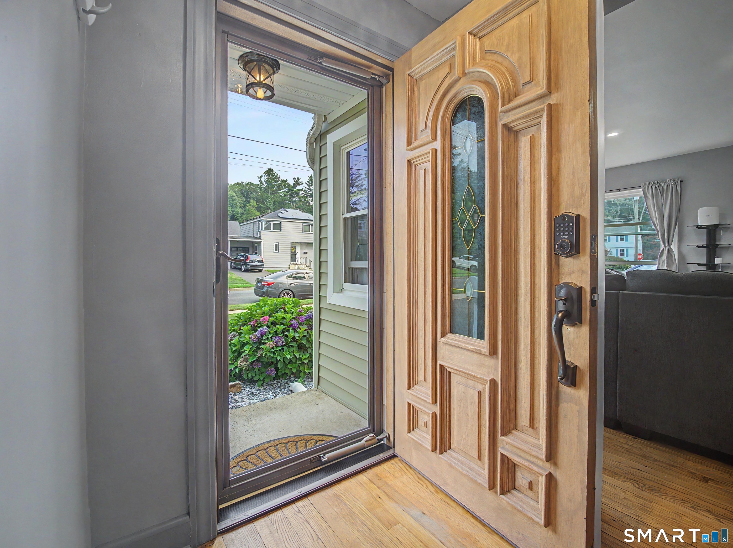 5th image of 80 Lakeview Ter, New Haven, CT 06515 | MLS# 24198654