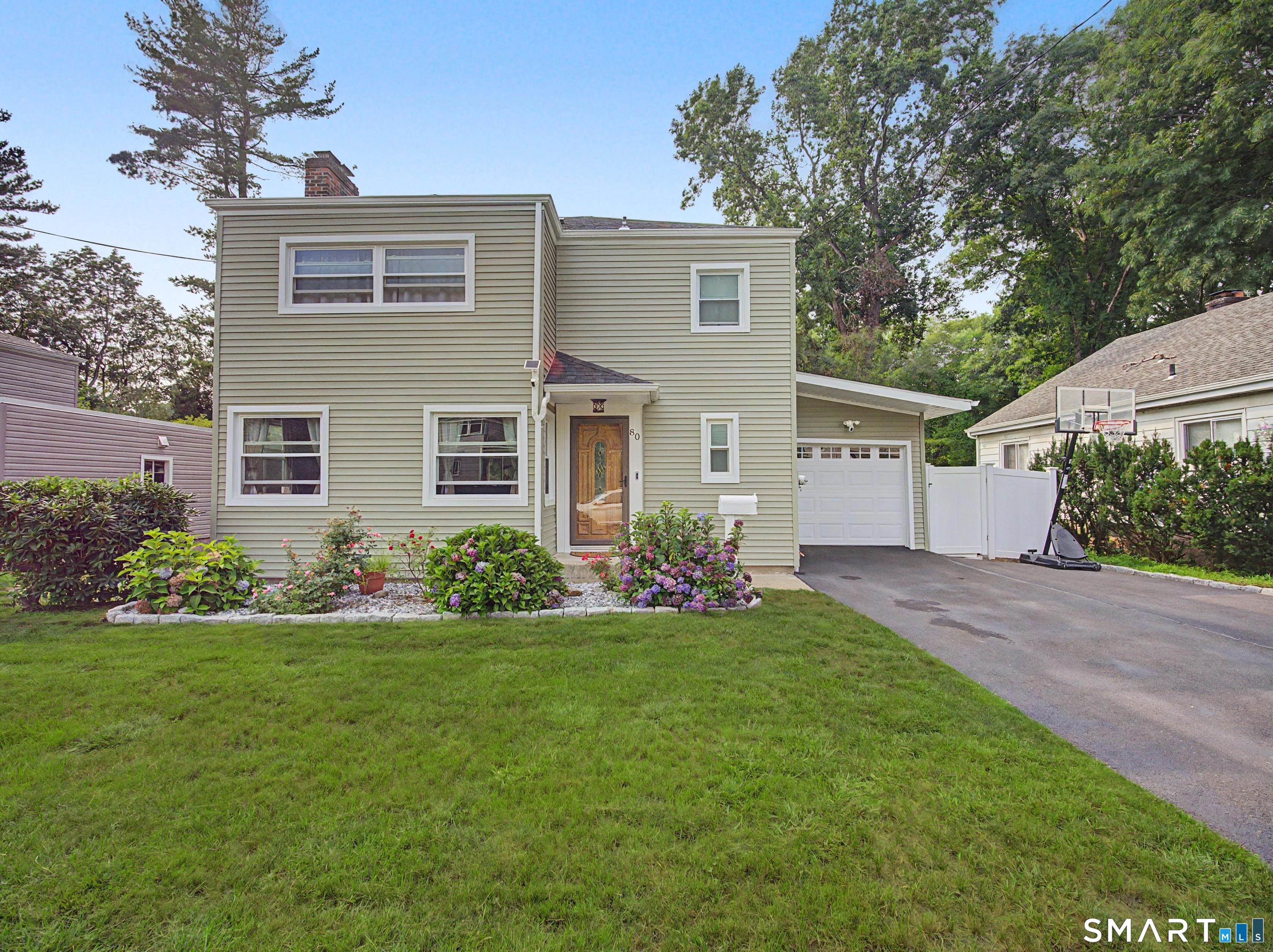 36th image of 80 Lakeview Ter, New Haven, CT 06515 | MLS# 24198654