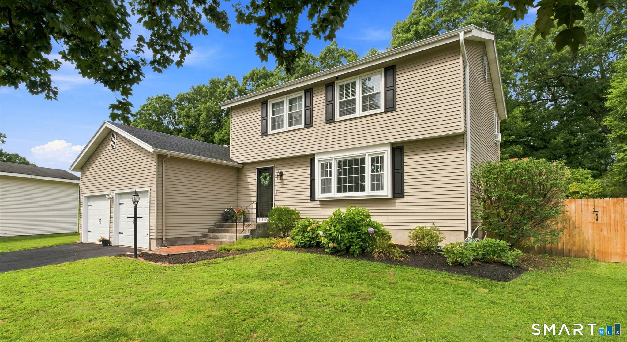 61 Broadleaf Circle photo 2
