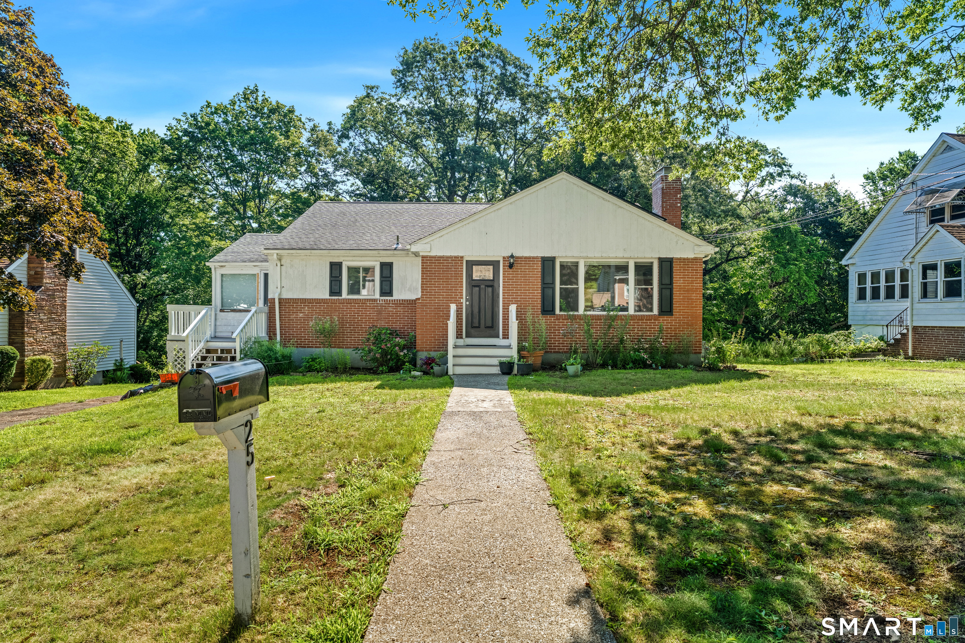 25 Seneca Road