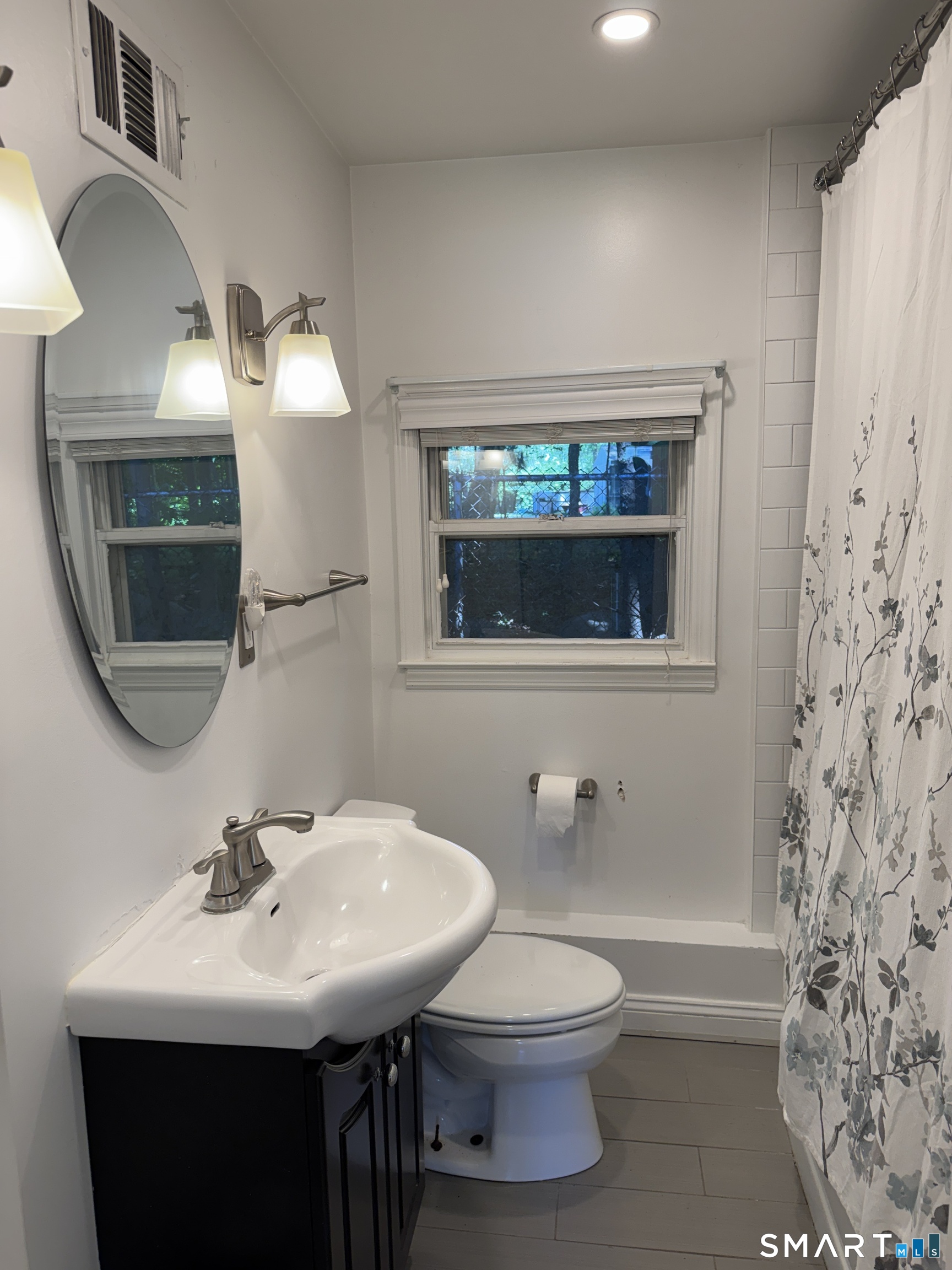 72 Nichols Avenue photo 8
