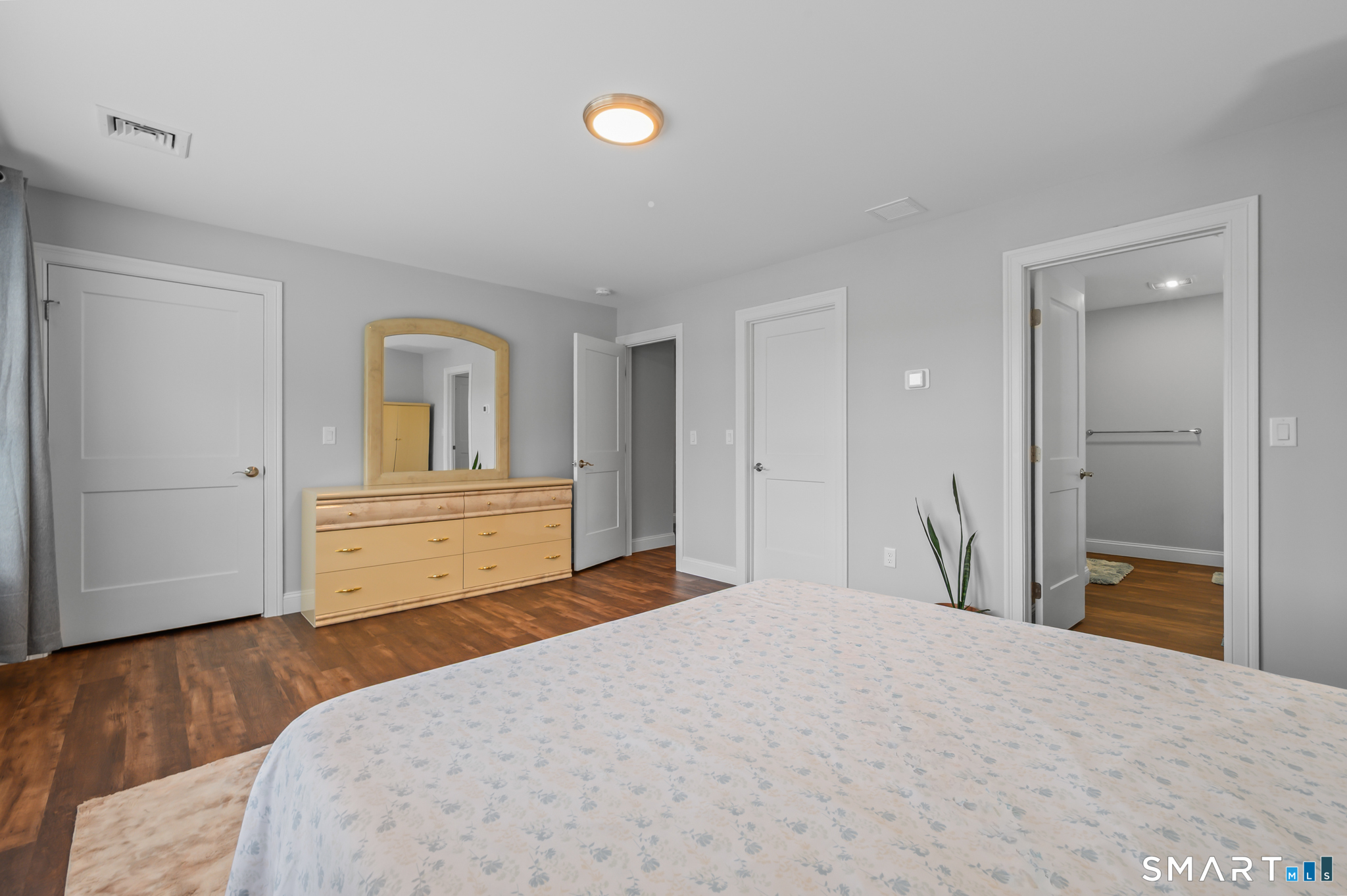39 Jordan Lane photo 16