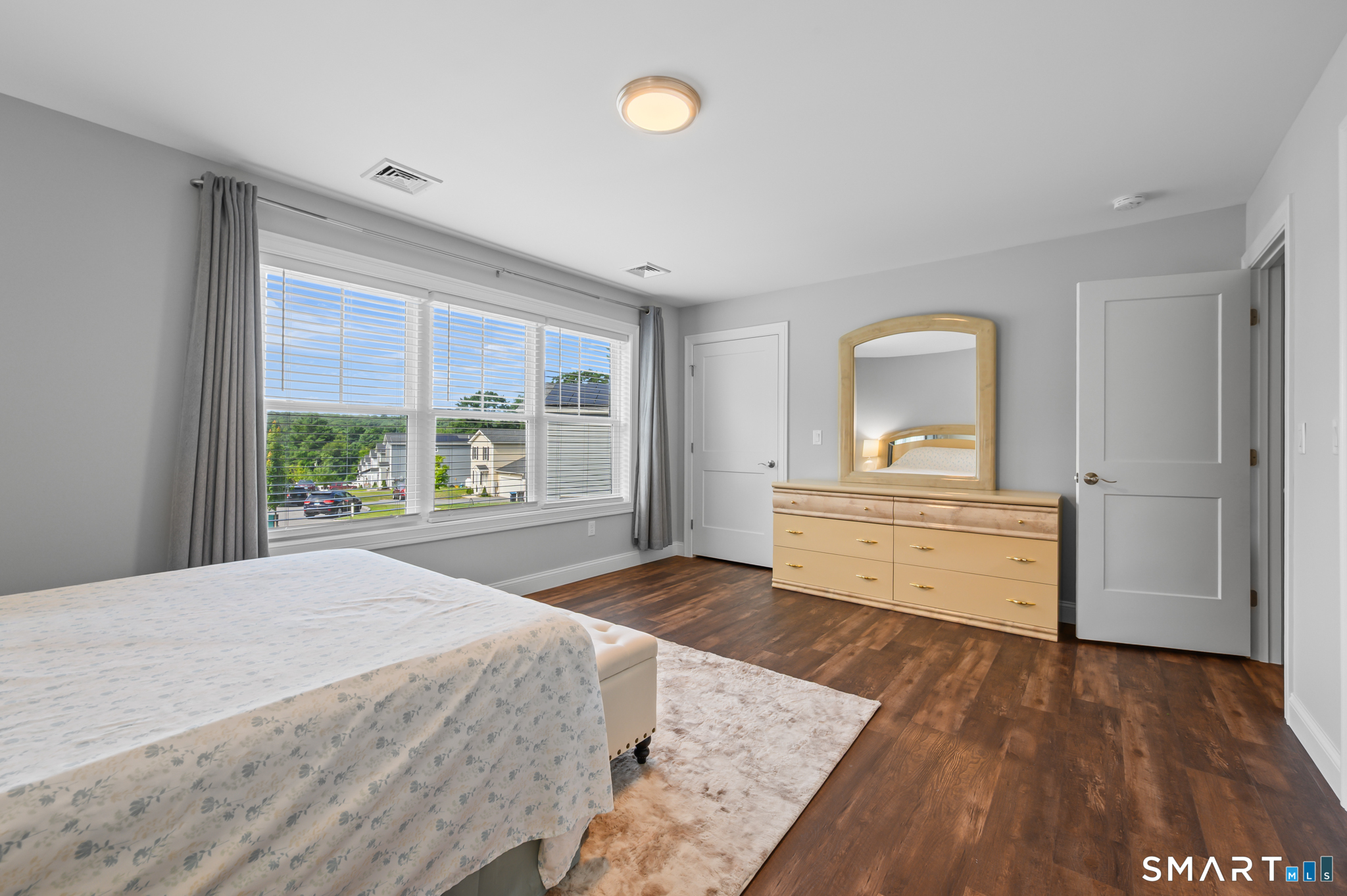 39 Jordan Lane photo 17