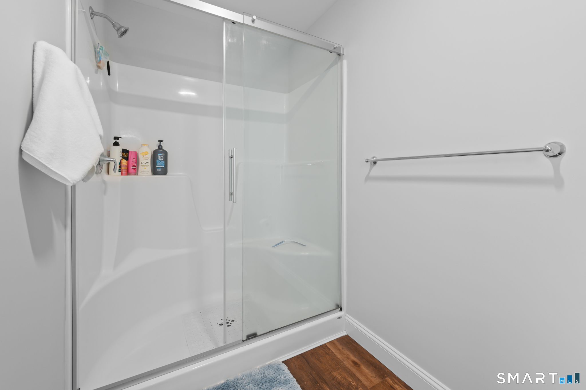 39 Jordan Lane photo 18