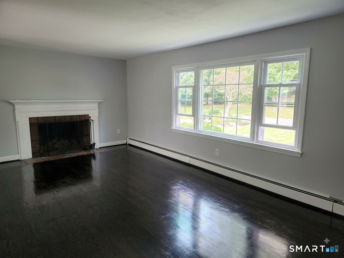 411 Griffin Road photo 8
