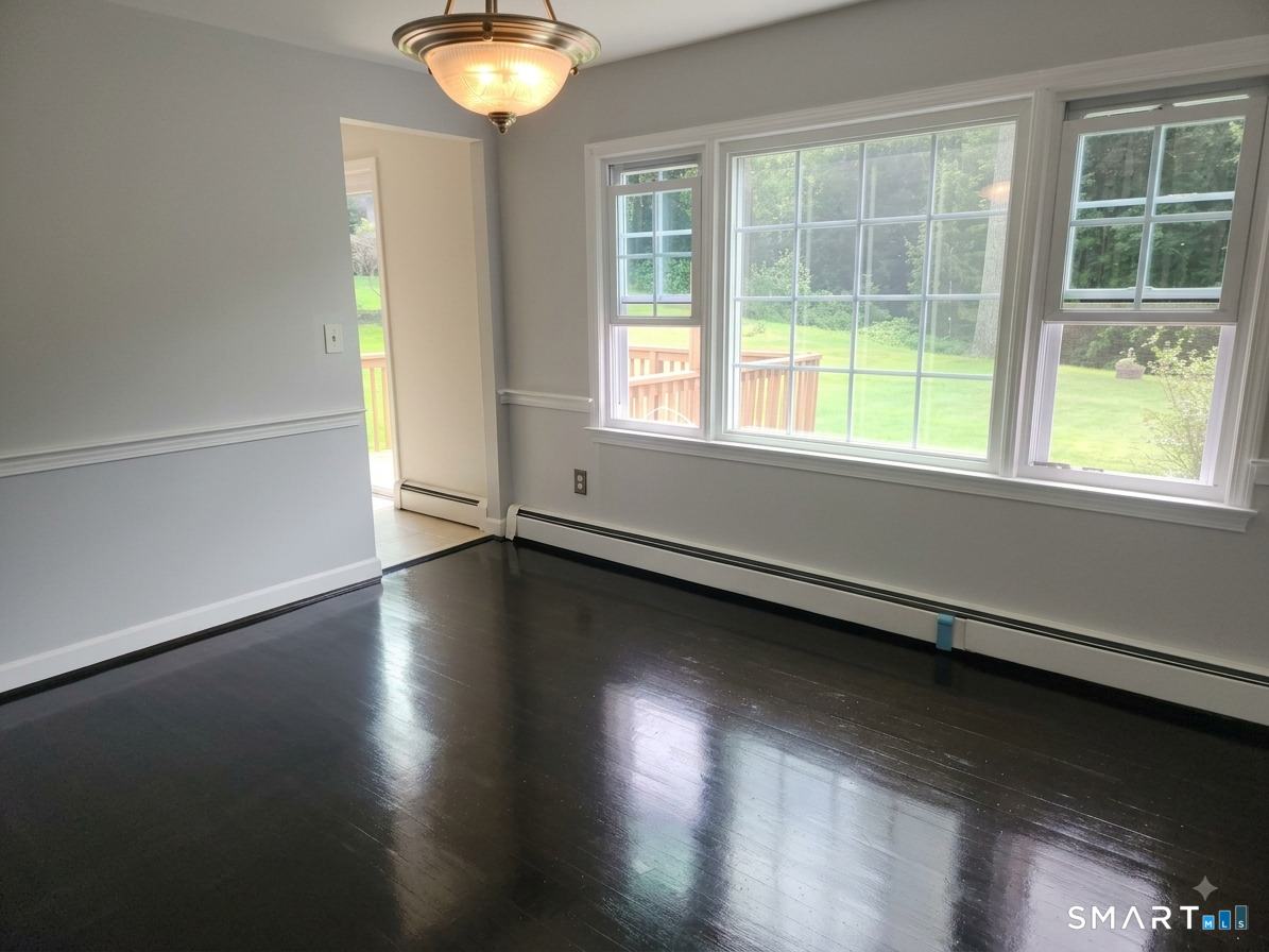 411 Griffin Road photo 12