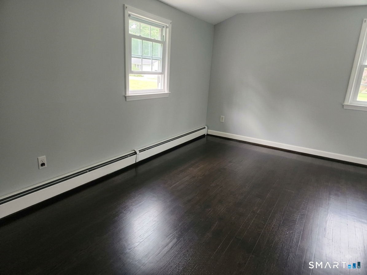 411 Griffin Road photo 17