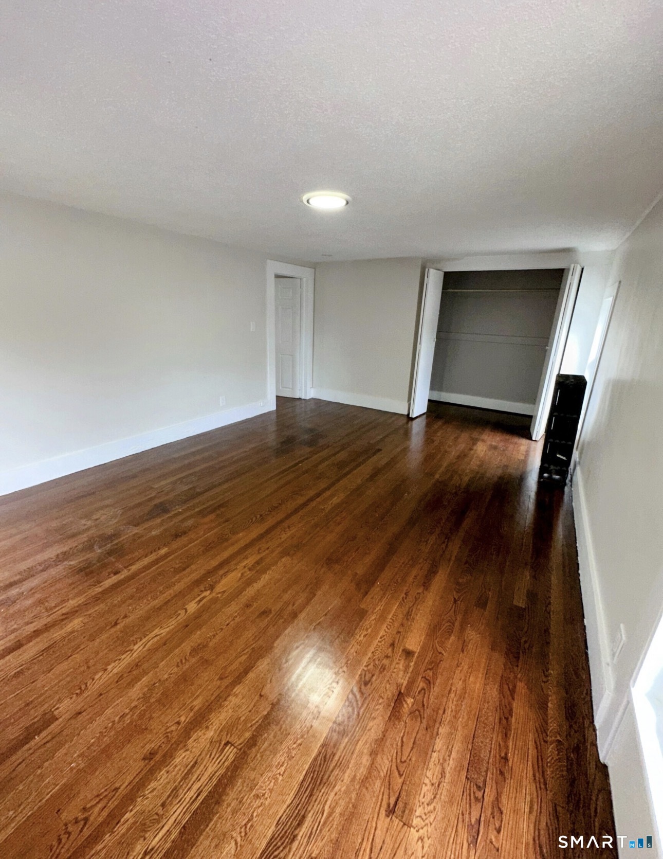 34 Bulkeley Plain photo 12
