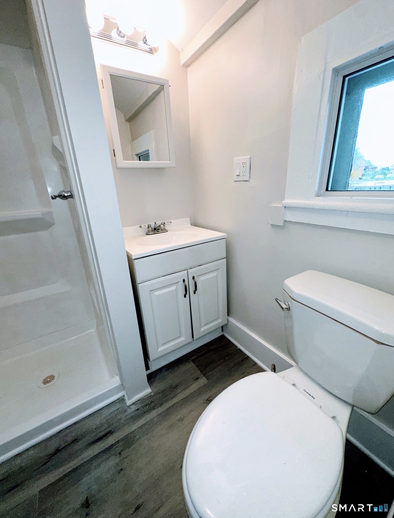 34 Bulkeley Plain photo 13