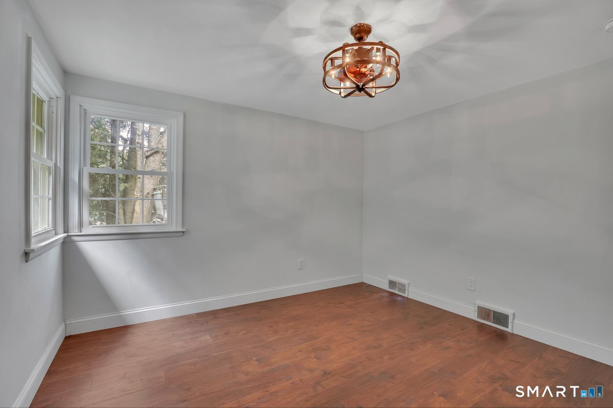 76 Jersey Street photo 11
