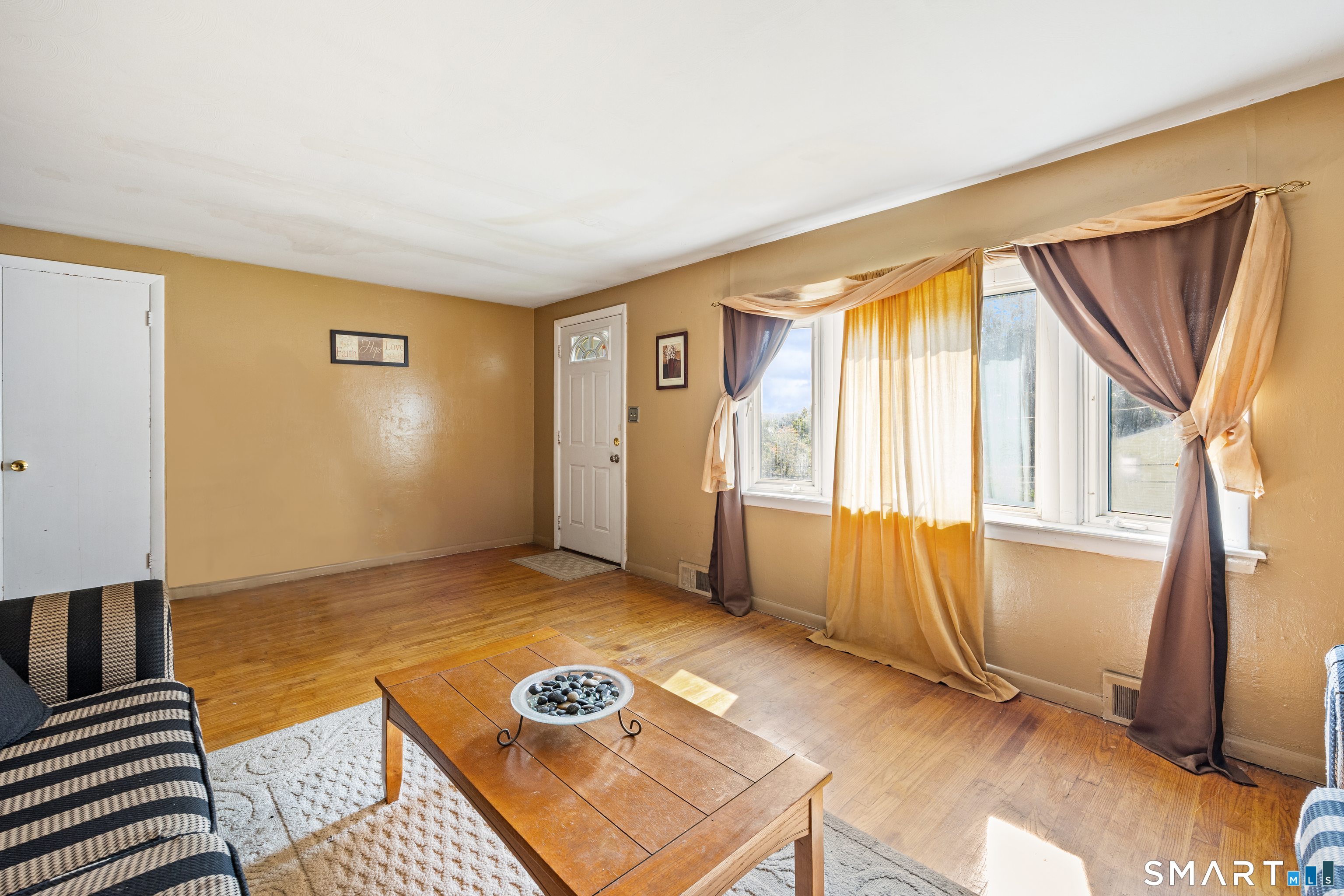 337 Robinwood Road photo 4