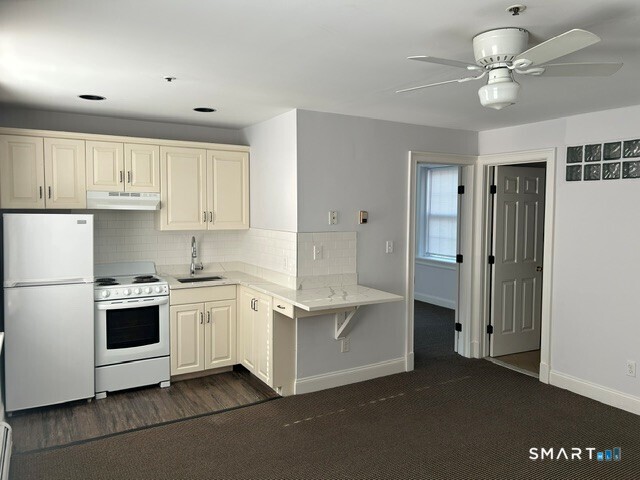 84 West Avenue  Unit #C3 photo 2