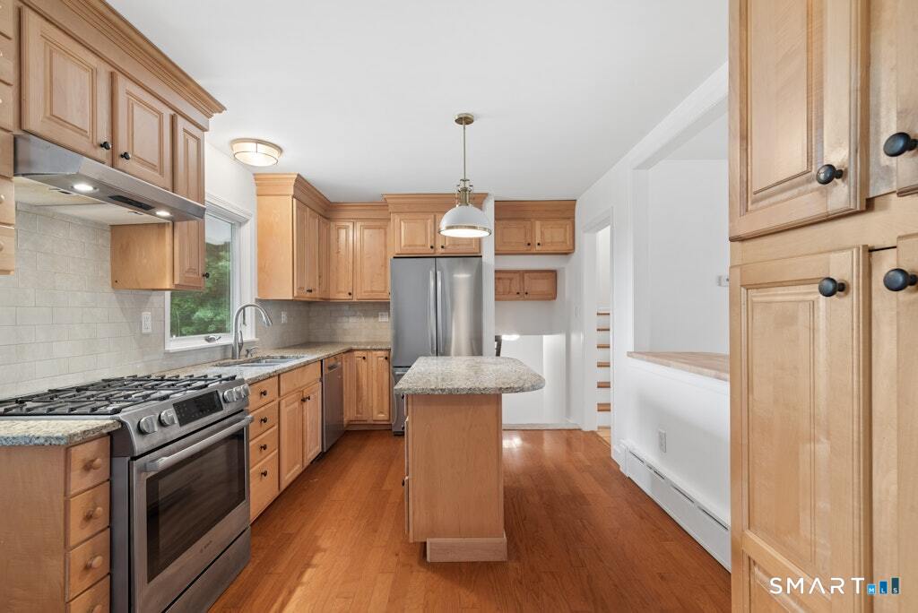 34 Davenport Drive photo 7