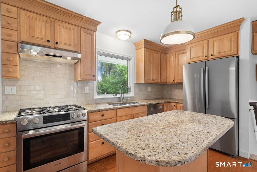 34 Davenport Drive photo 8