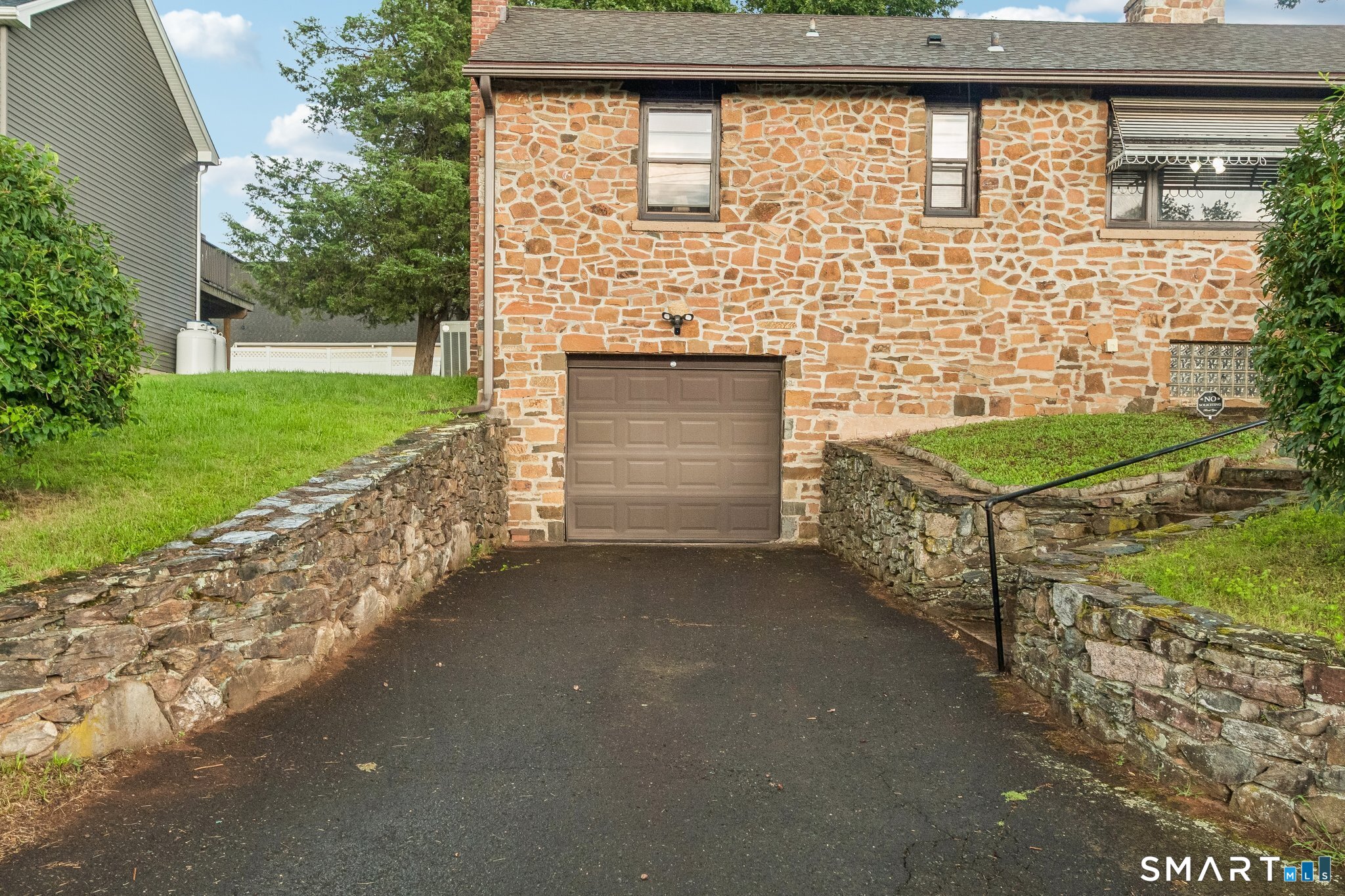 35 Sherman Terrace photo 4