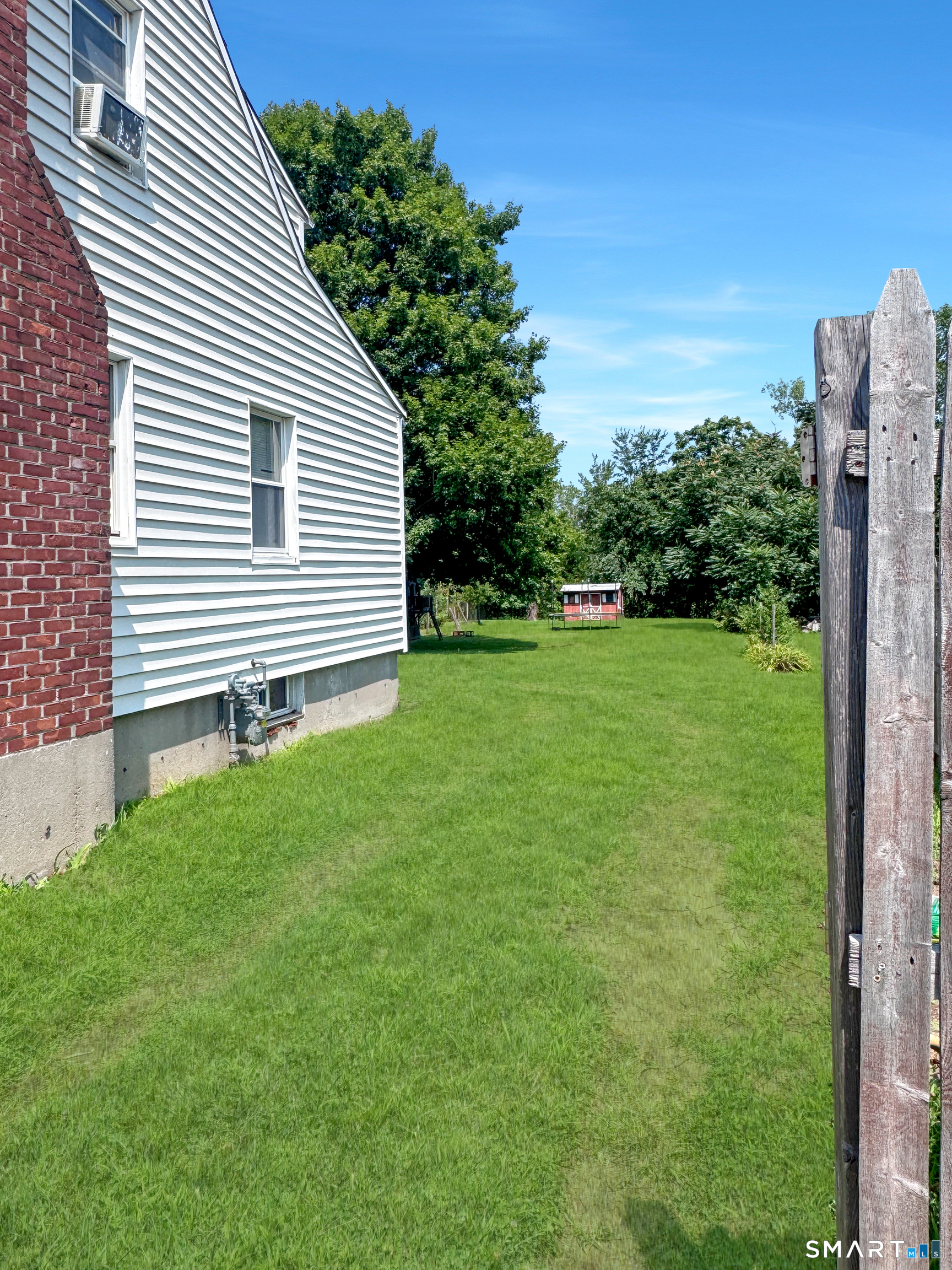 61 Forestville Avenue photo 2