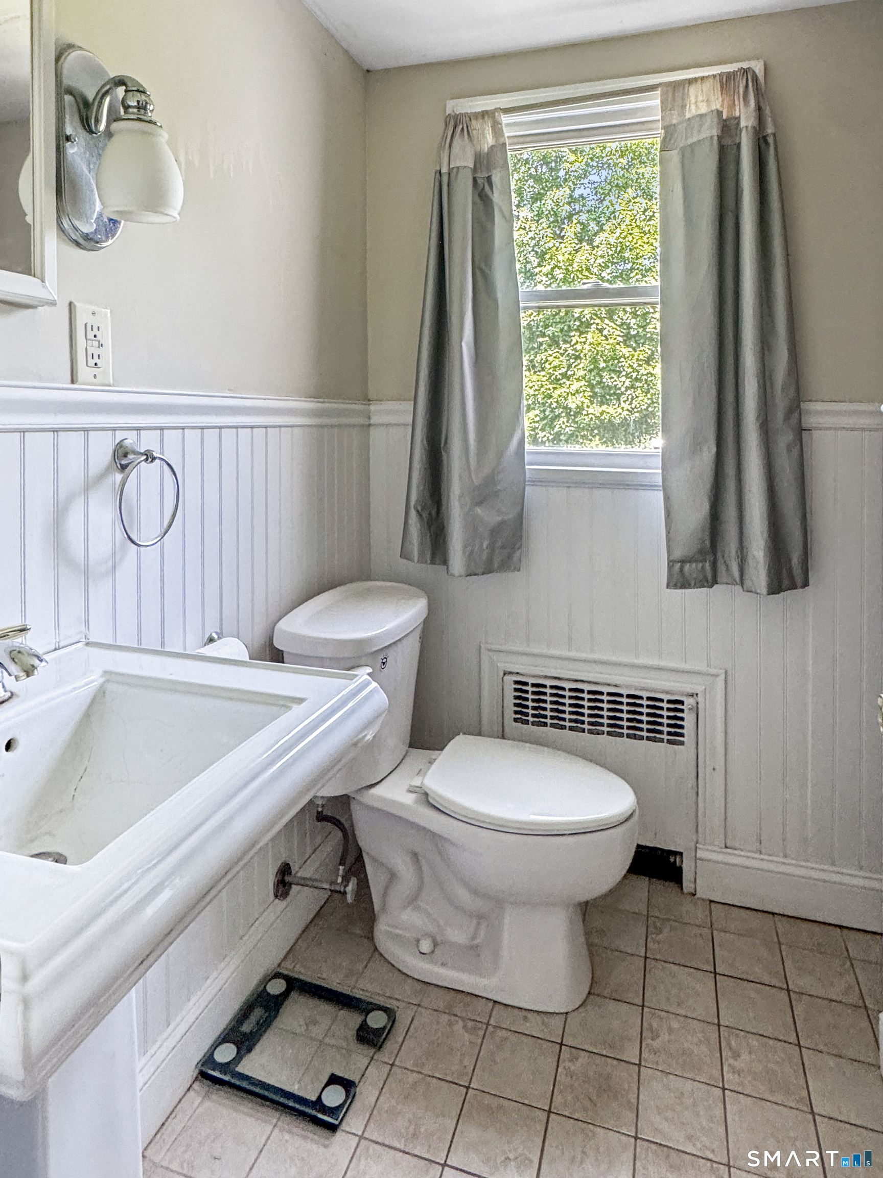 61 Forestville Avenue photo 19