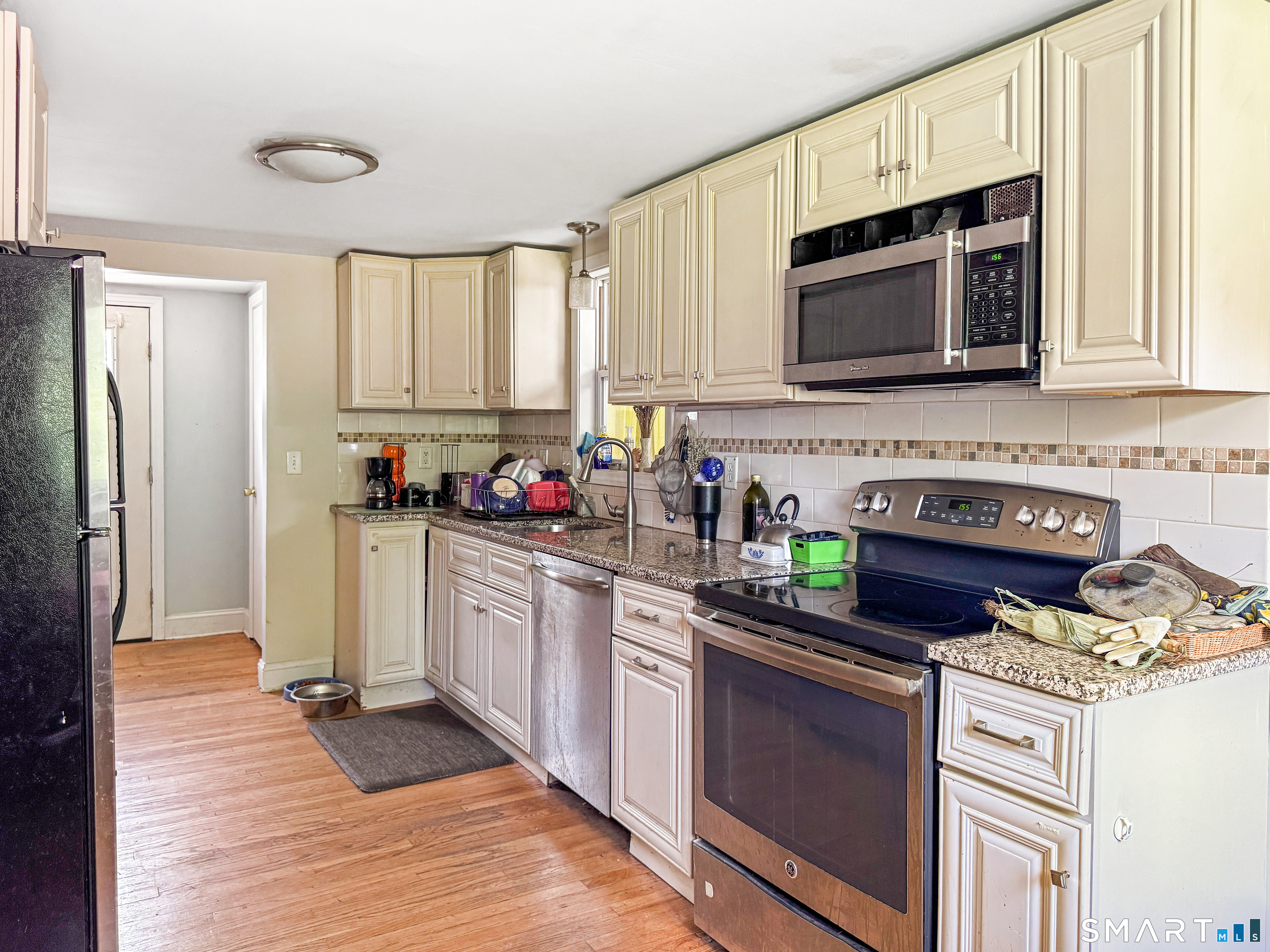 61 Forestville Avenue photo 5