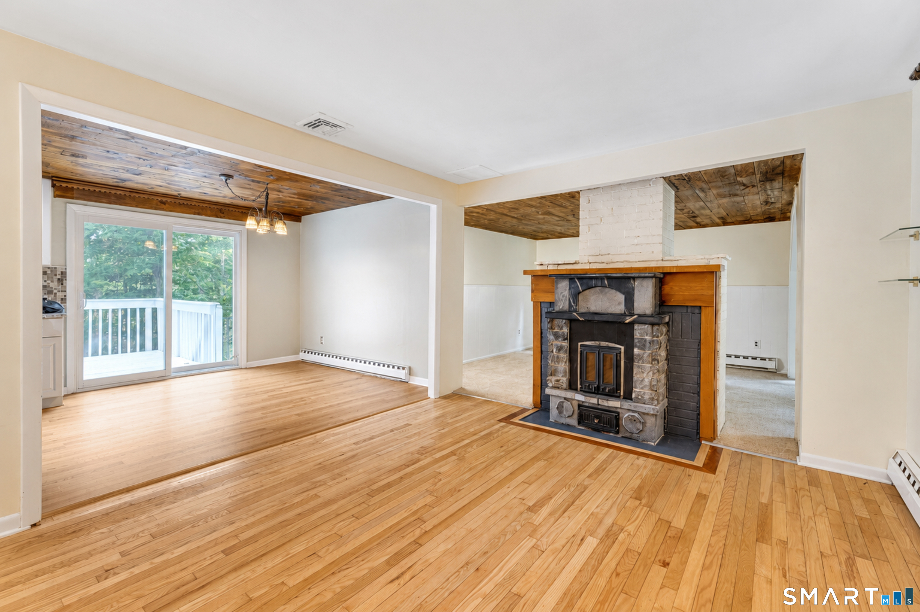 Photo 3 of Single family home for sale at 165 Colchester Ave, East Hampton, CT 06424 | MLS# 24192346 | Listing updated on 2026-09-15