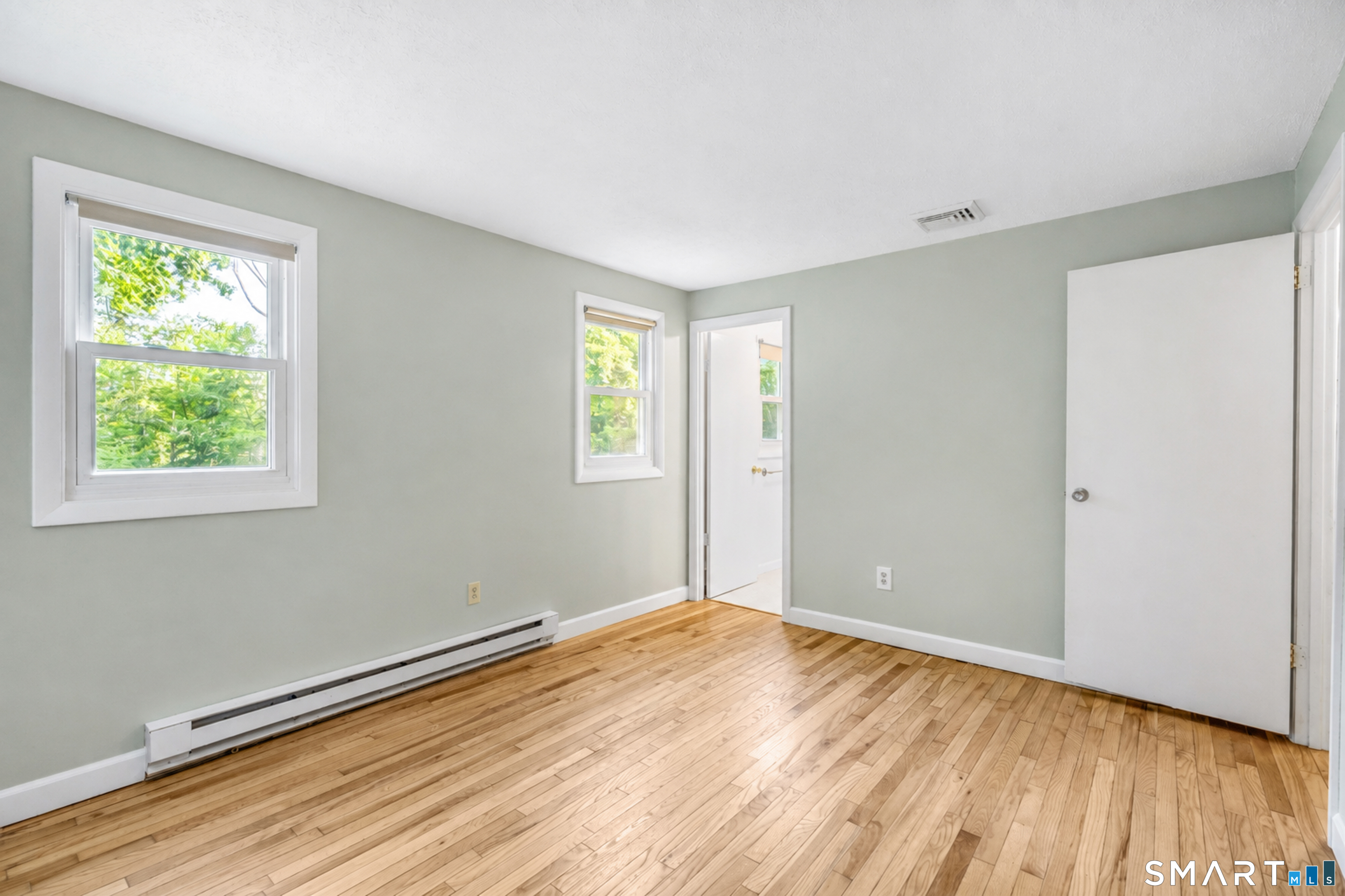 165 Colchester Avenue photo 19