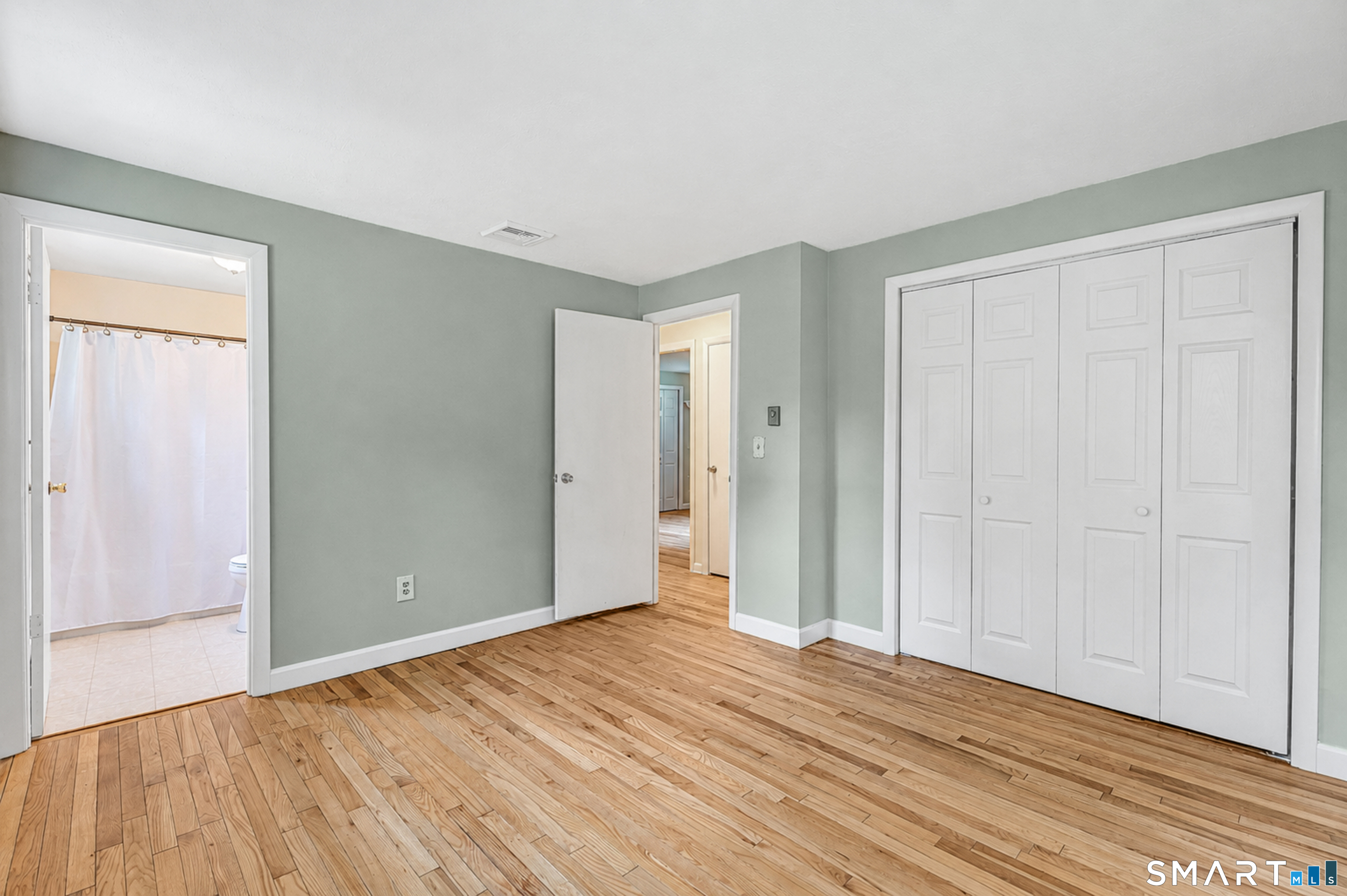 165 Colchester Avenue photo 21