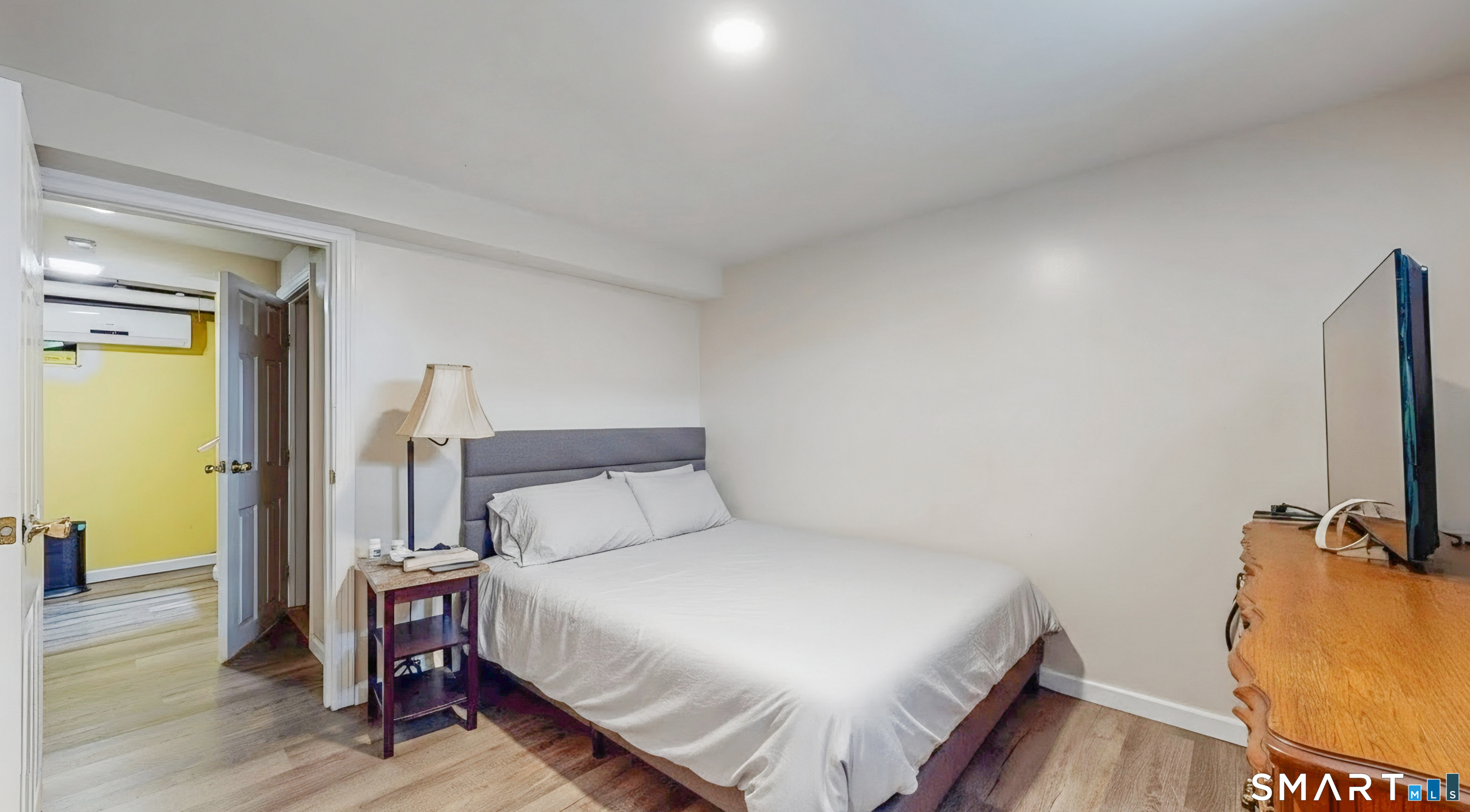 54 Pleasant Street photo 36