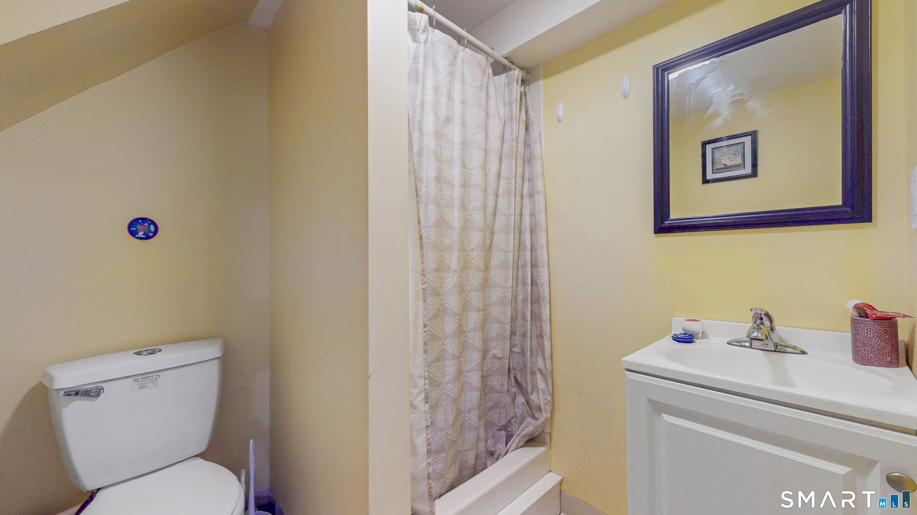 54 Pleasant Street photo 35