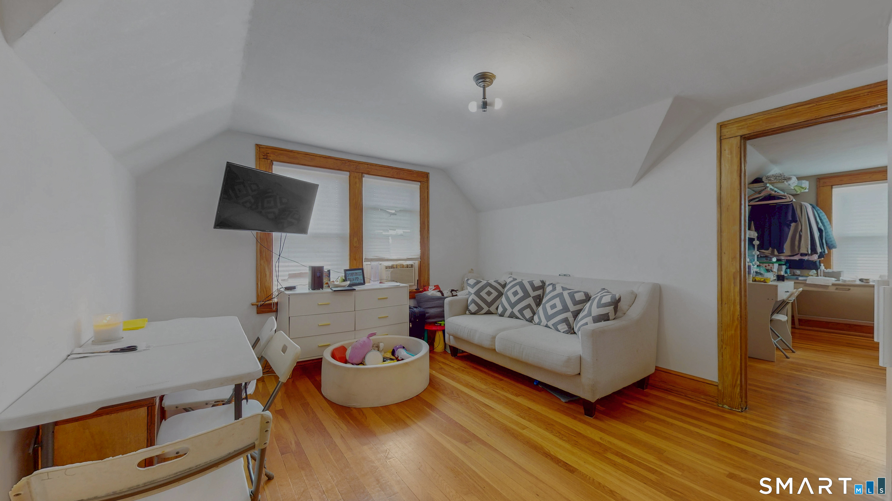 54 Pleasant Street photo 24
