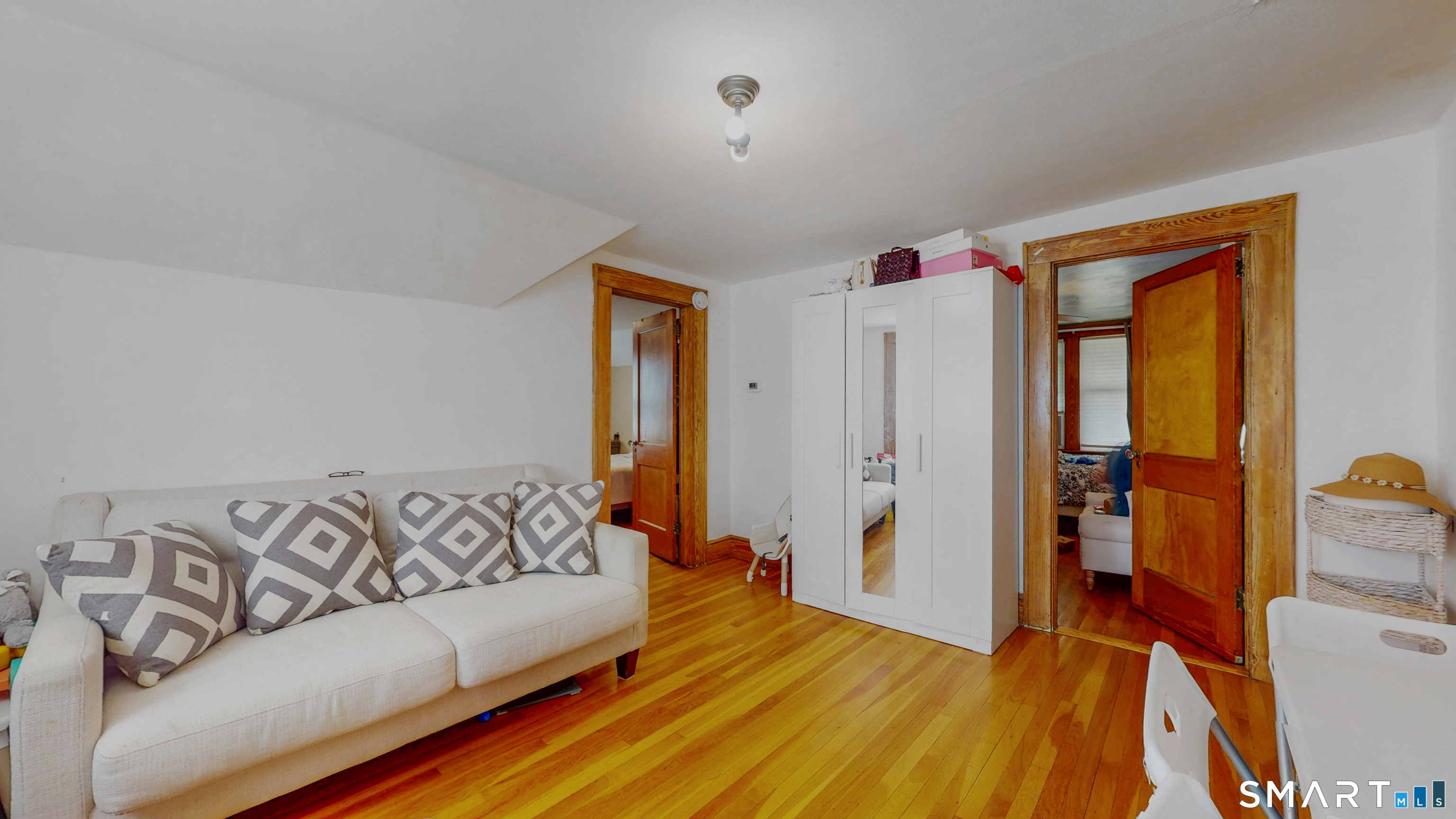54 Pleasant Street photo 25