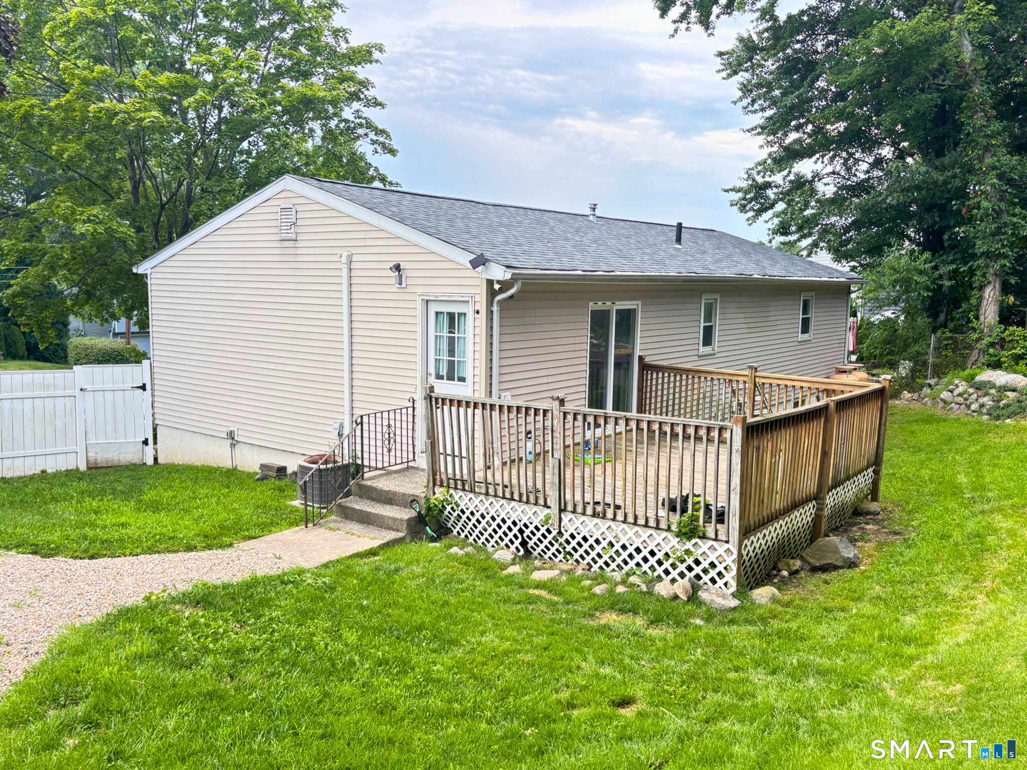 66 Greenview Drive photo 30