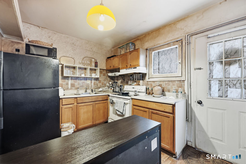 639 Arch Street photo 26