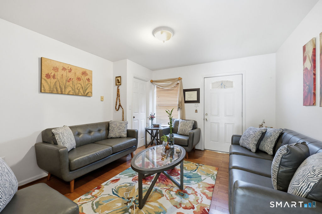 639 Arch Street photo 28