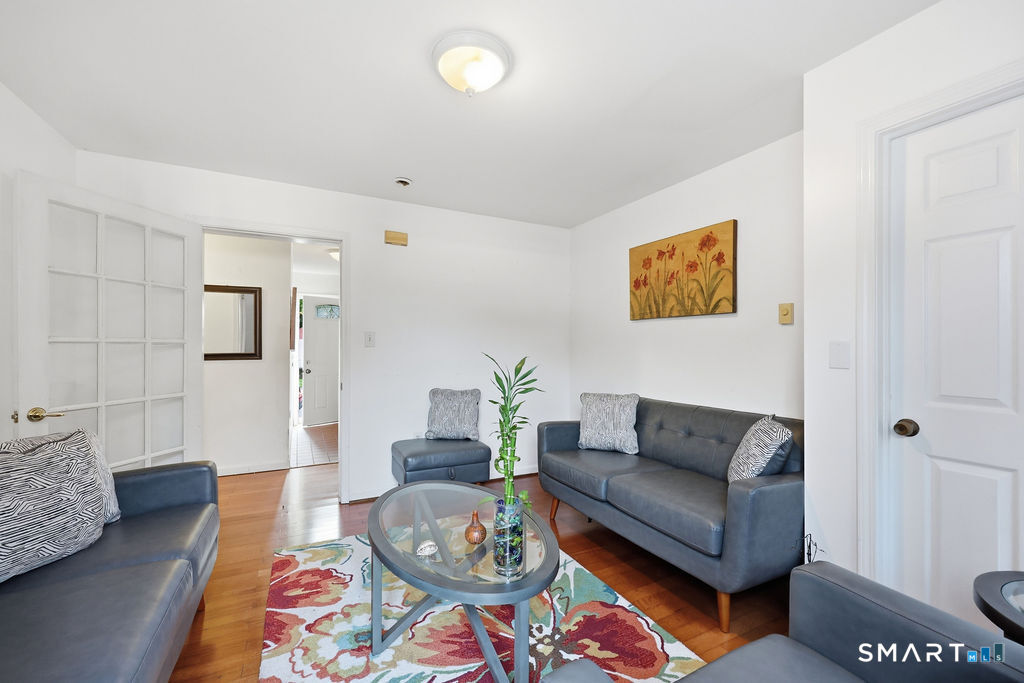 639 Arch Street photo 29