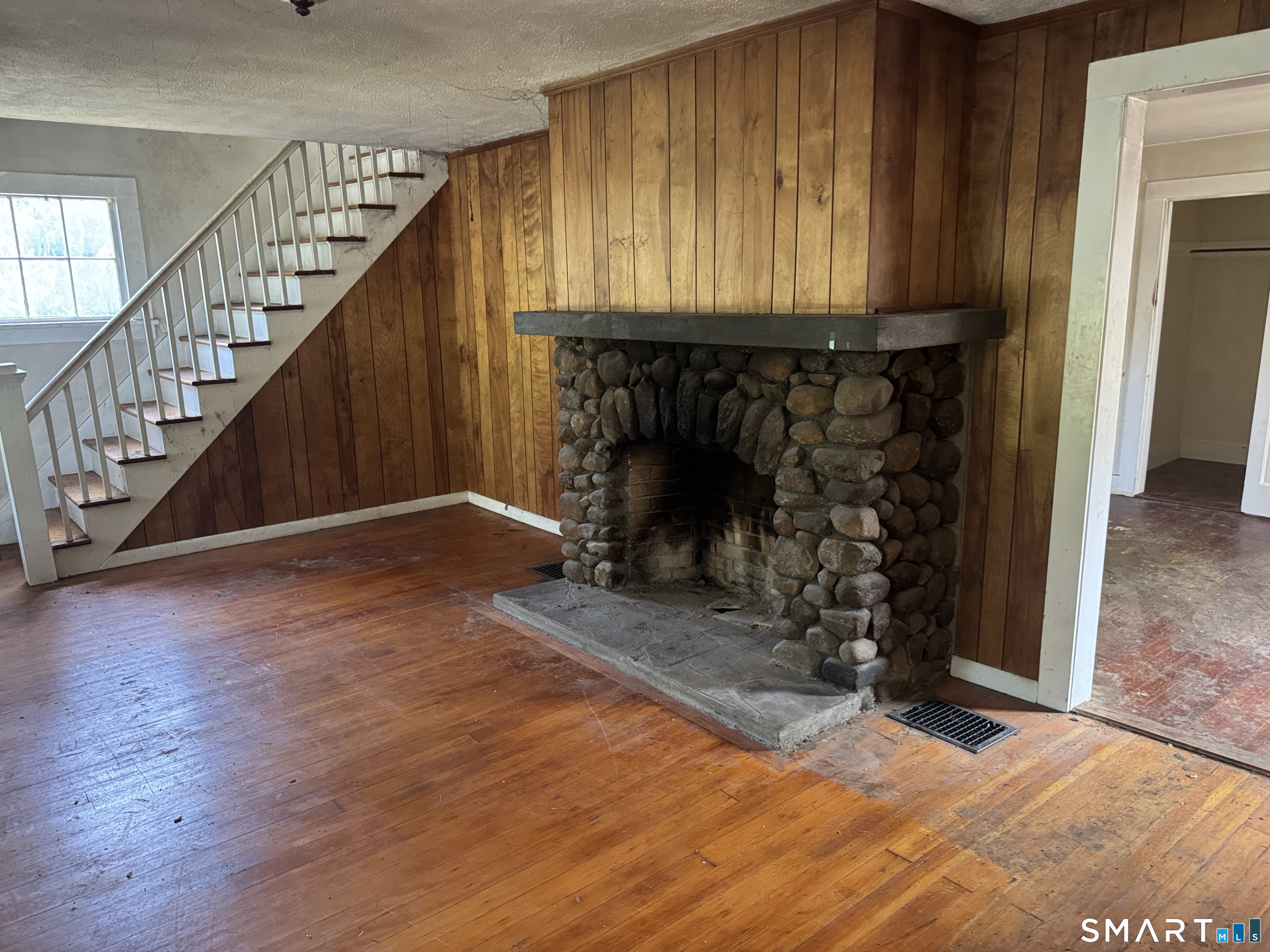 829 Racebrook Road photo 8