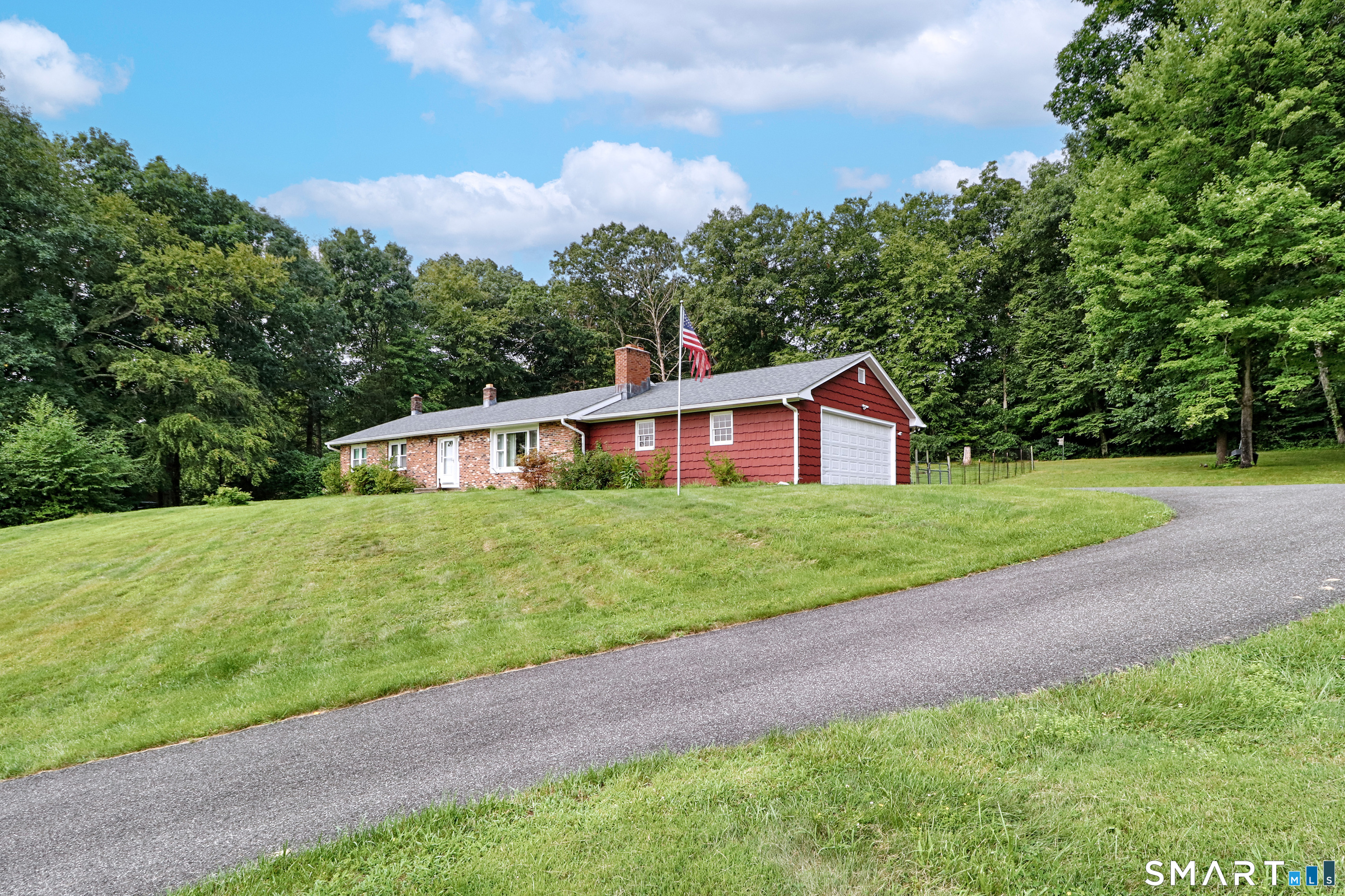 155 Deer Hill Road photo 3