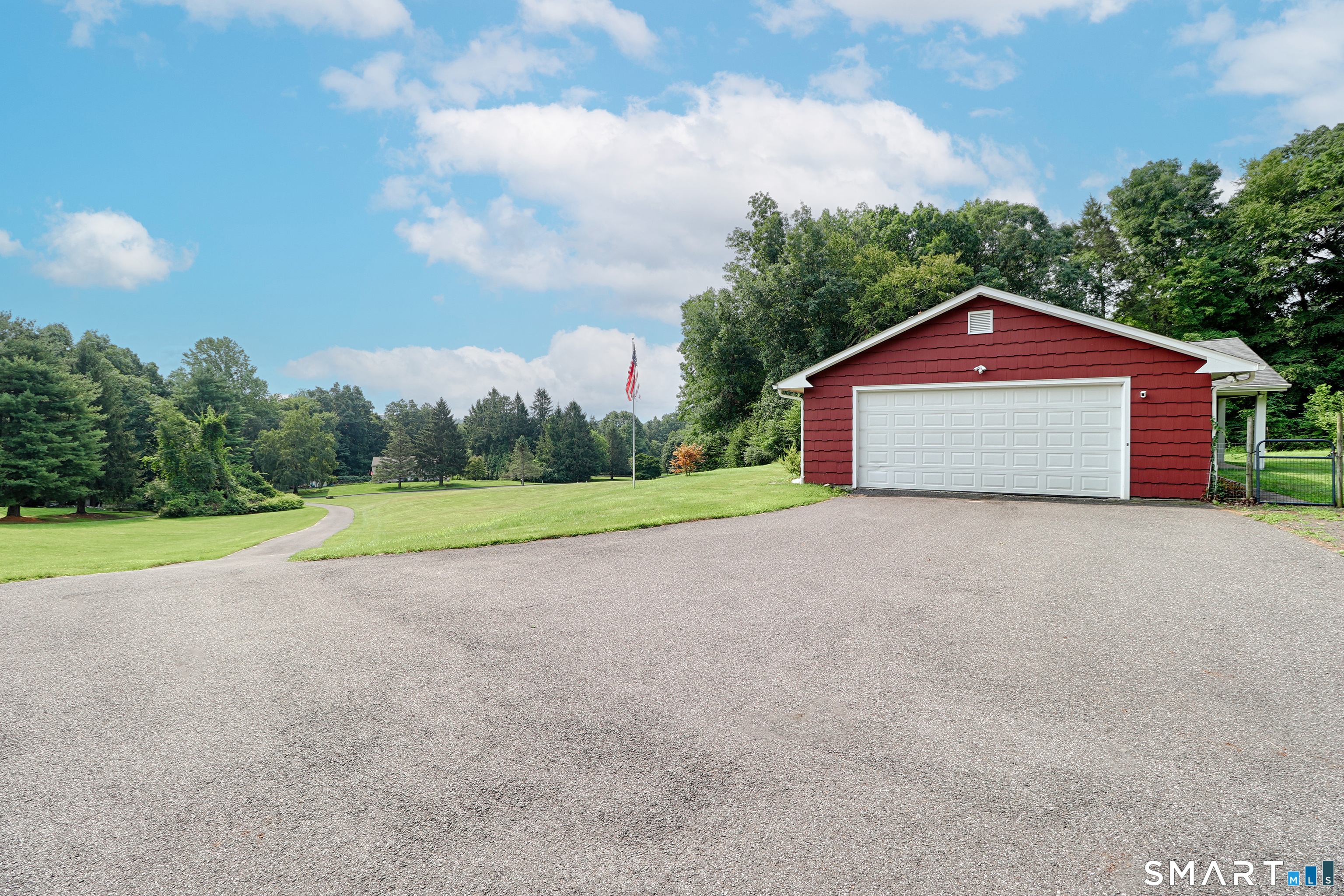 155 Deer Hill Road photo 4