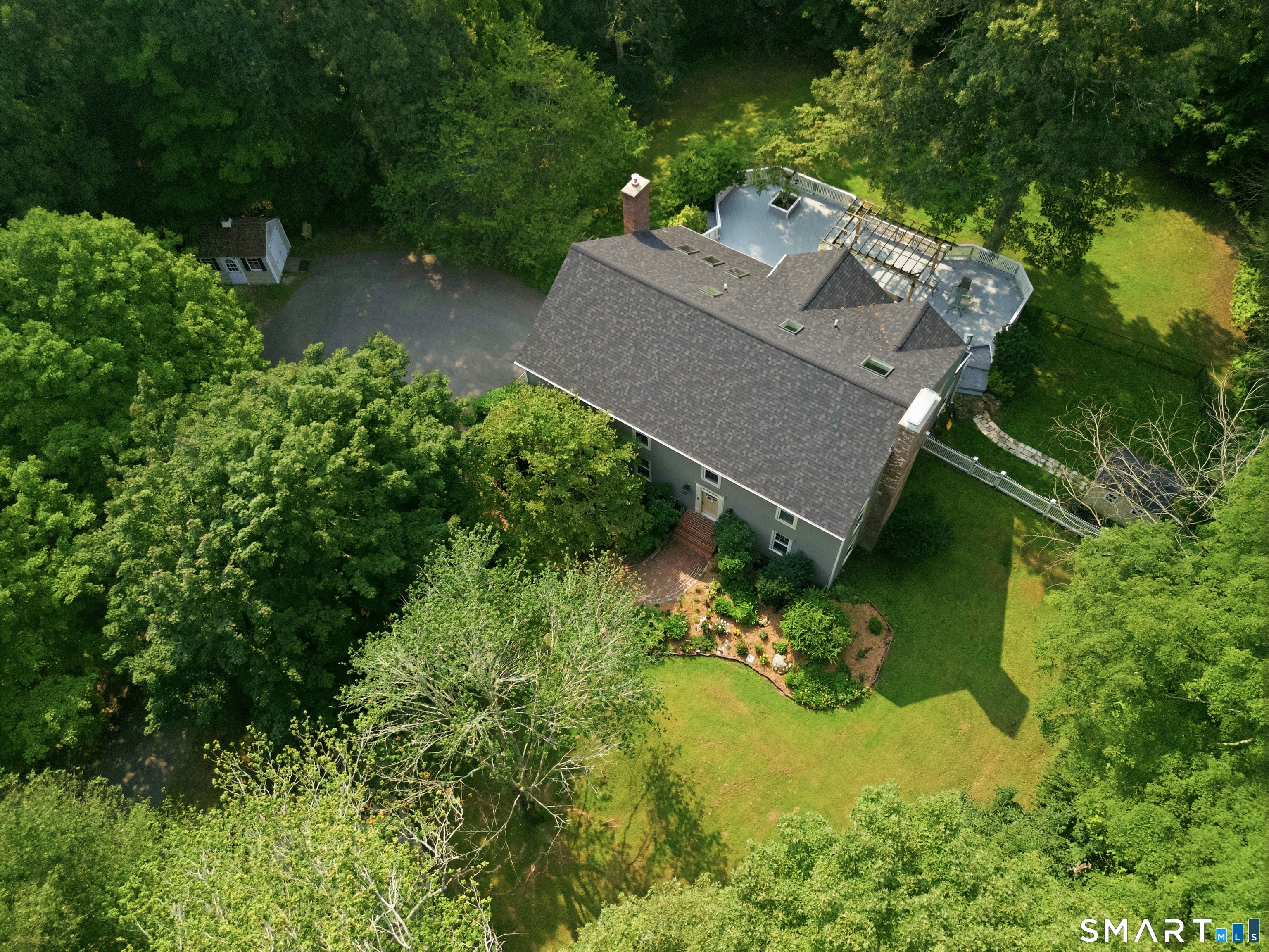 169 Woodward Road photo 3