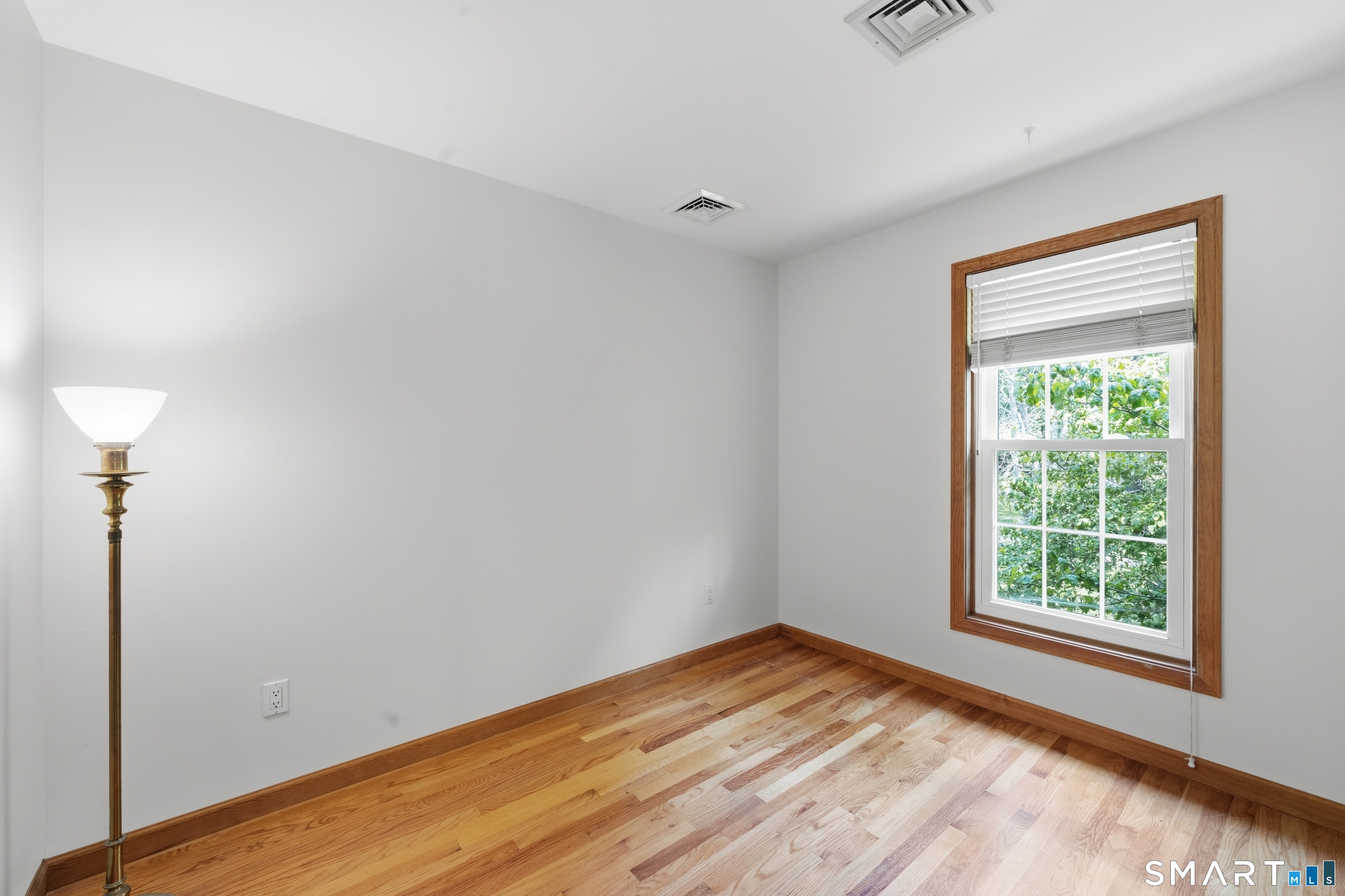 169 Woodward Road photo 26