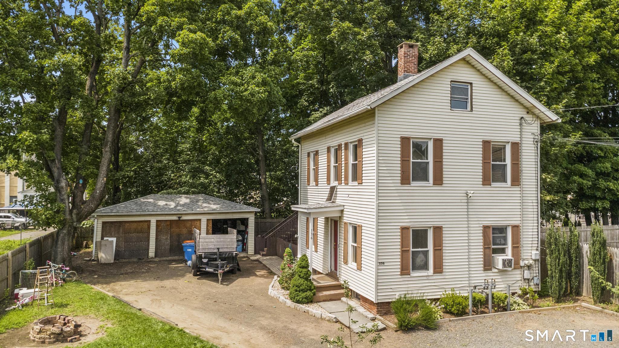 136 Franklin Street photo 7