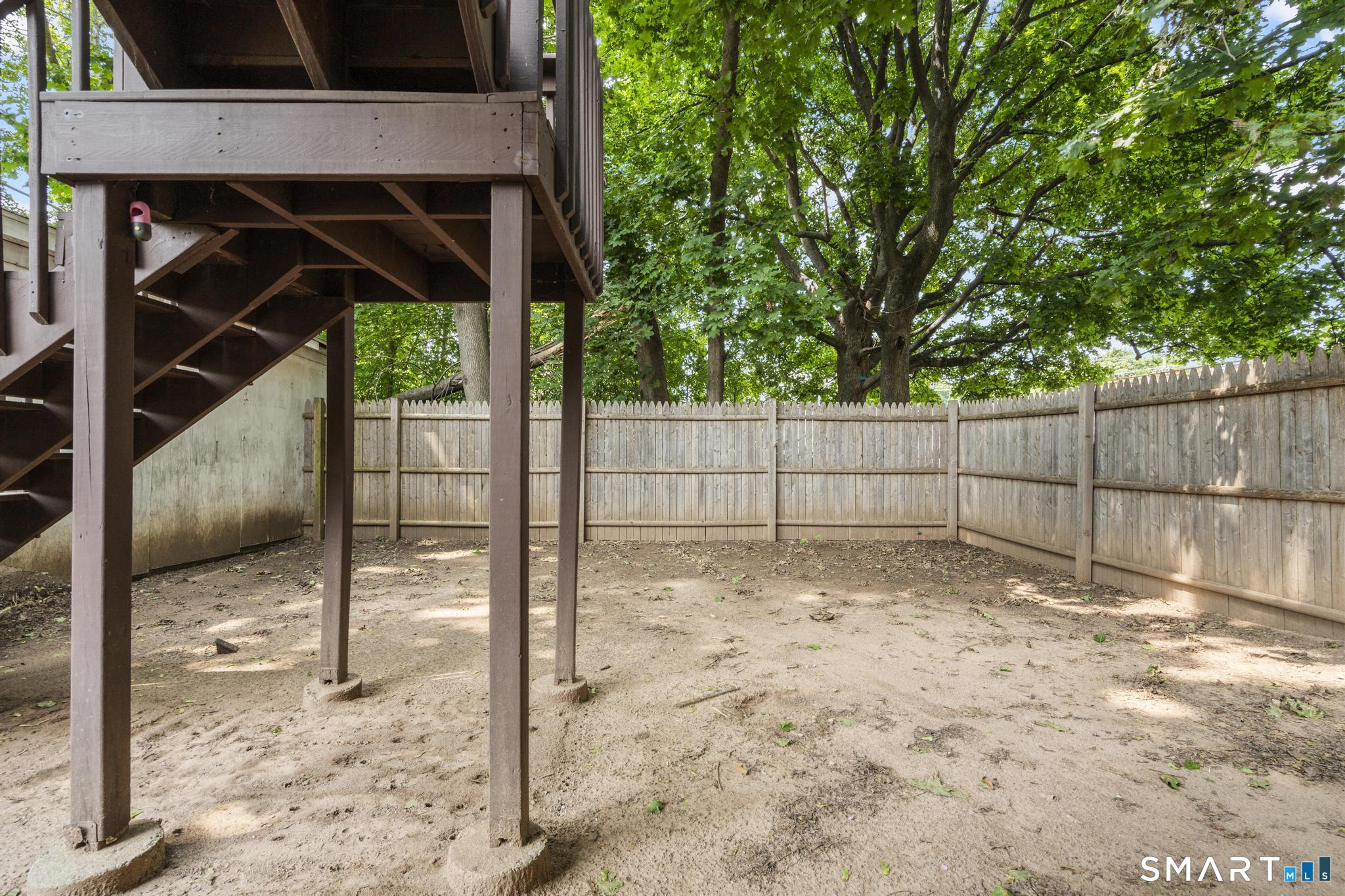 136 Franklin Street photo 10